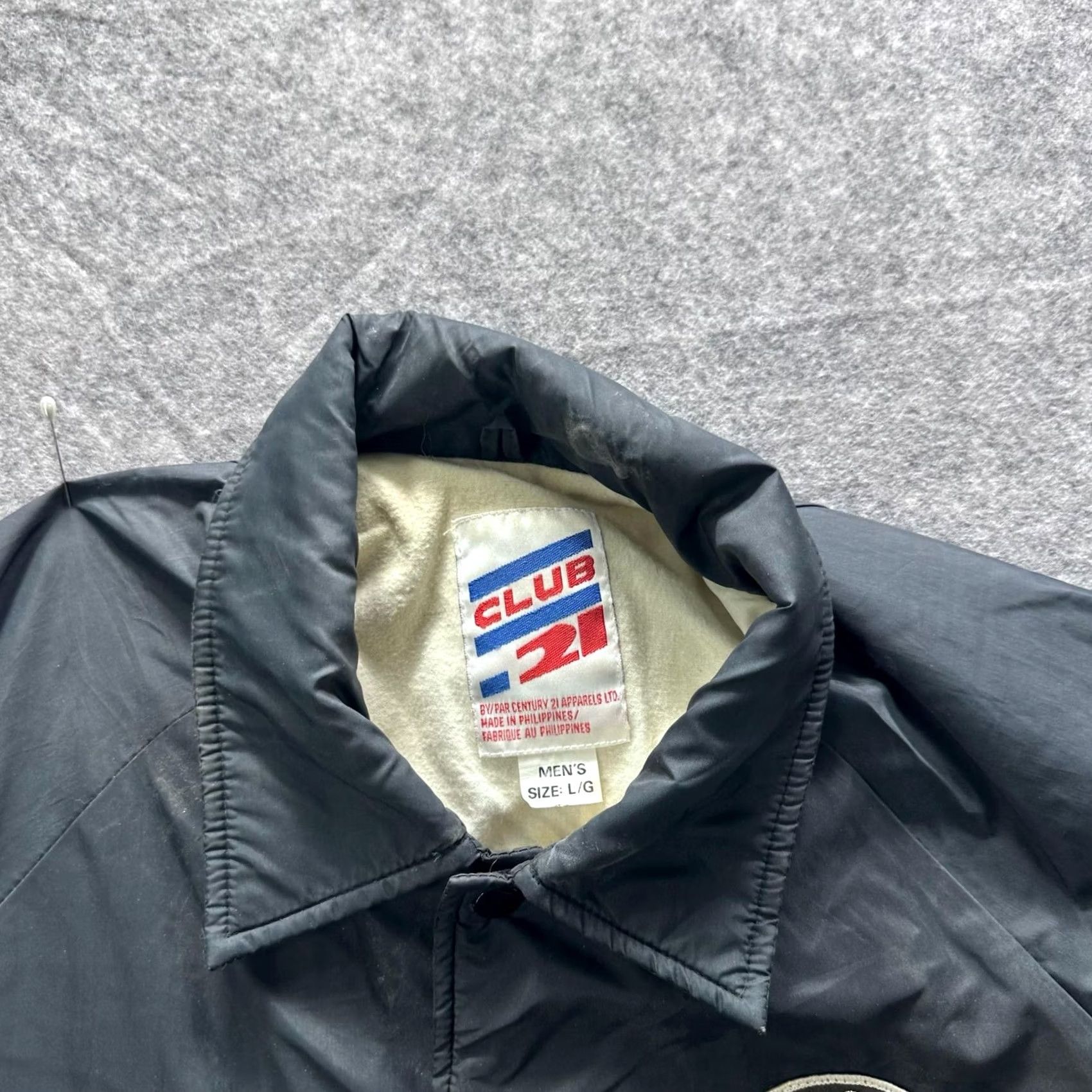 Champion Club 21 Vintage Windbreaker Mens L Black 1991 Champions Coaches Baseball 90s Jacket Size US L / EU 52-54 / 3 - 4 Thumbnail