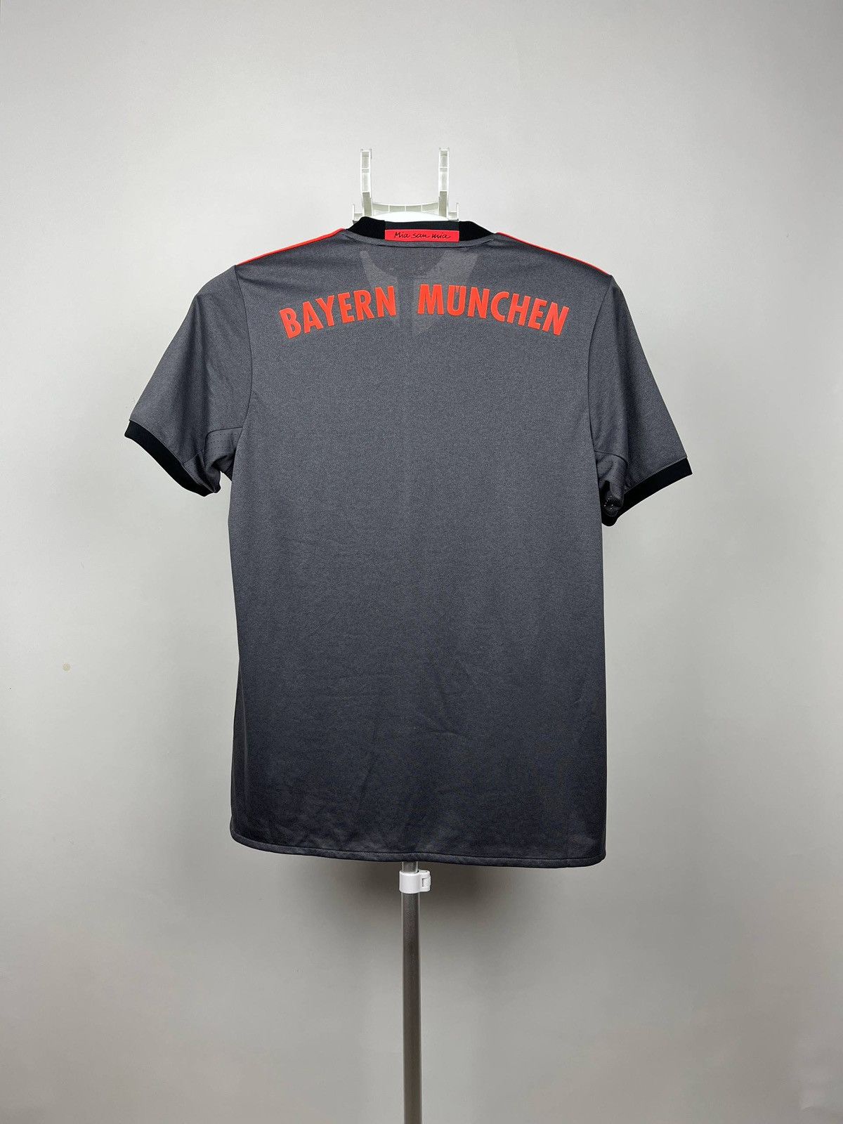Adidas Adidas FC Bayern Munich 2016-17 Away Jersey Men M Size US M / EU 48-50 / 2 - 2 Thumbnail