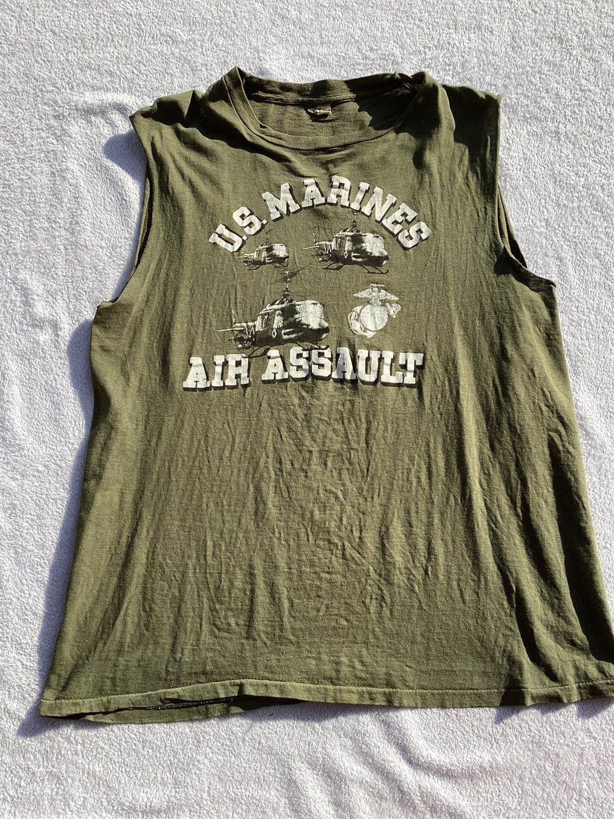 Other Vtg 80s US Marines air assault sleeveless single stitch Tee Size US L / EU 52-54 / 3 - 1 Thumbnail