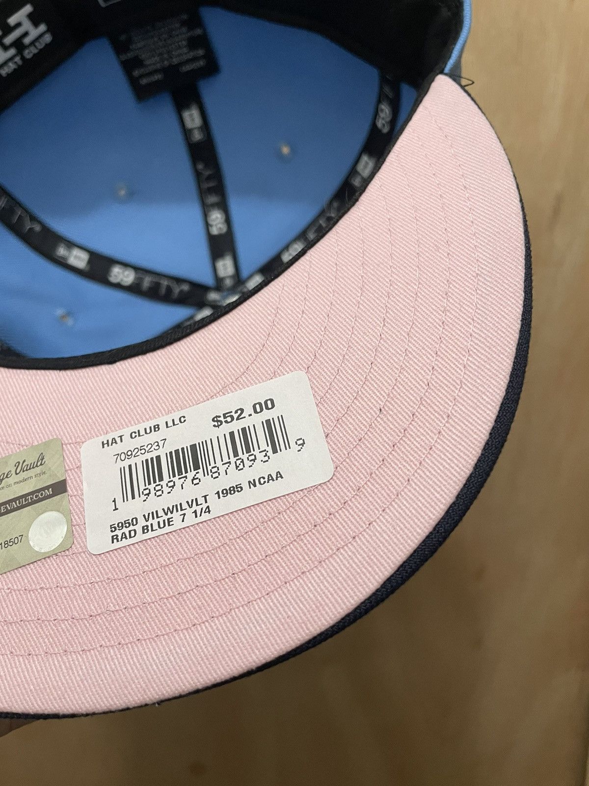 New Era Hat club app exclusive champions size 7 1/4 new Size ONE SIZE - 4 Thumbnail