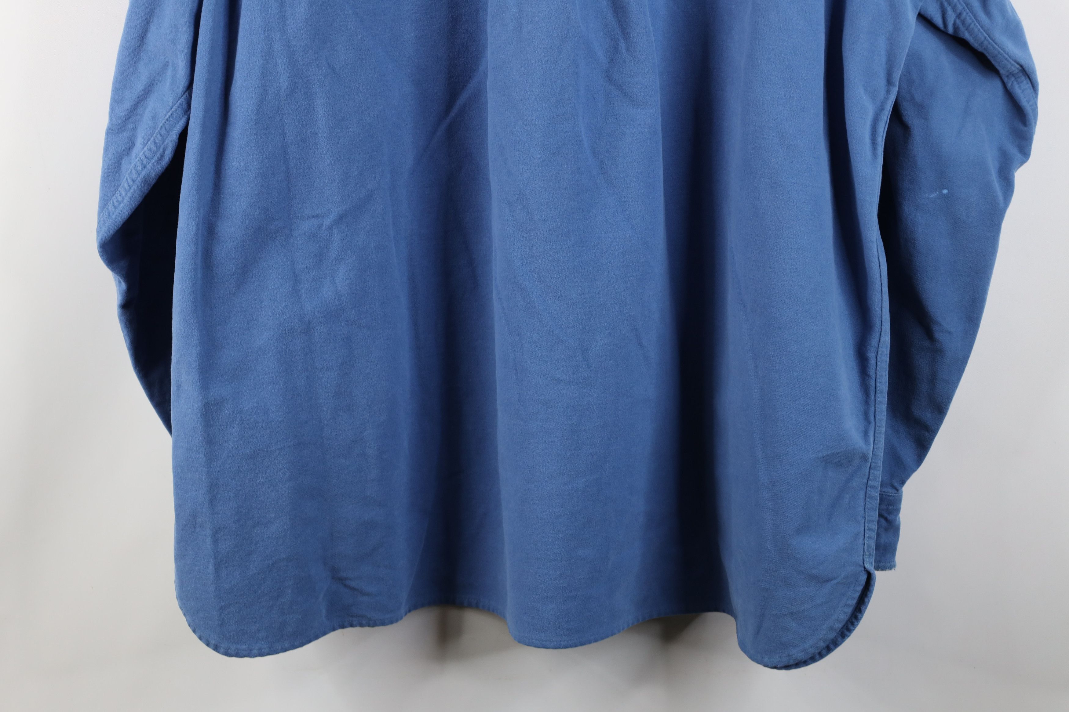 L.L. Bean Vintage LL Bean Chamois Cloth Collared Button Shirt Blue Size US XXL / EU 58 / 5 - 14 Thumbnail