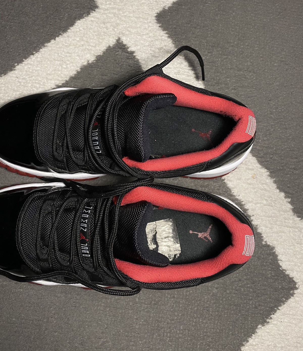 Jordan Brand × Nike Nike Air Jordan 11 Retro Low Bred (GS) 2015 sneakers Size US 7.5 / IT 37.5 - 19 Thumbnail