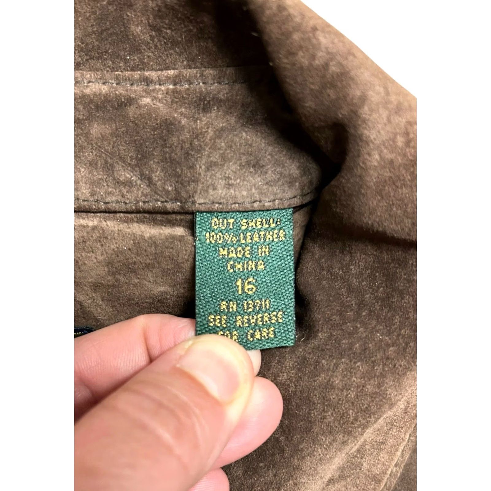 Vintage VINTAGE Embassy Row Sportswear Leather Suede Button-Up Shirt Sz 16 Long Sleeve VTG Men Shirt Brown 44in Chest Regular Pattern Solid Size US L / EU 52-54 / 3 - 5 Thumbnail