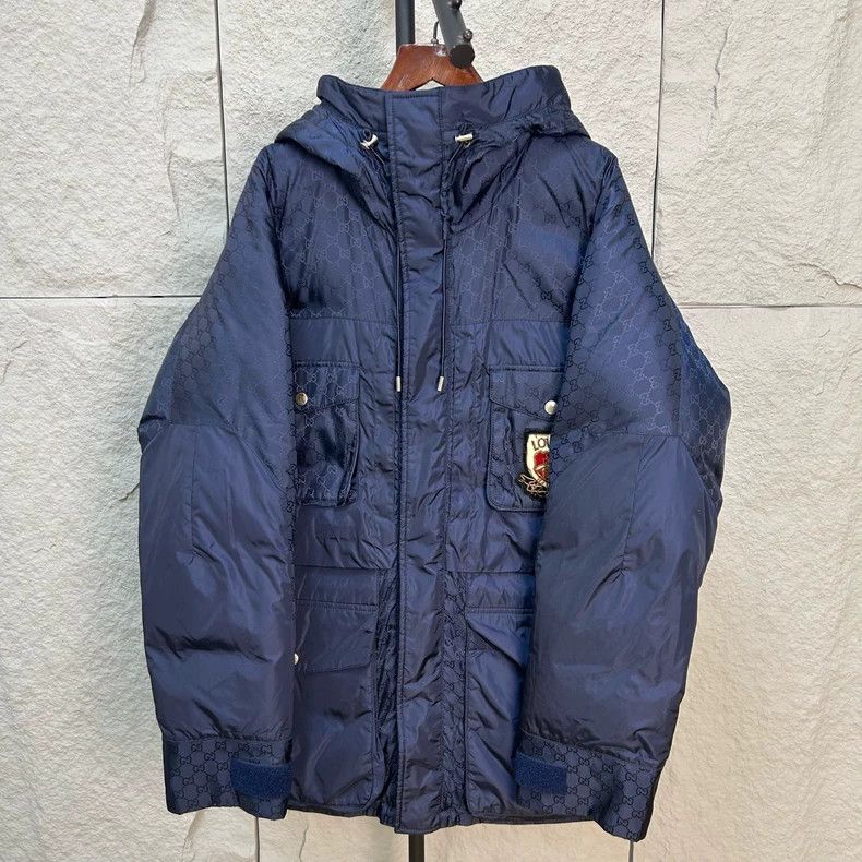 Gucci Gucci Badge dark pattern full-print down jacket Size US M / EU 48-50 / 2 - 1 Thumbnail