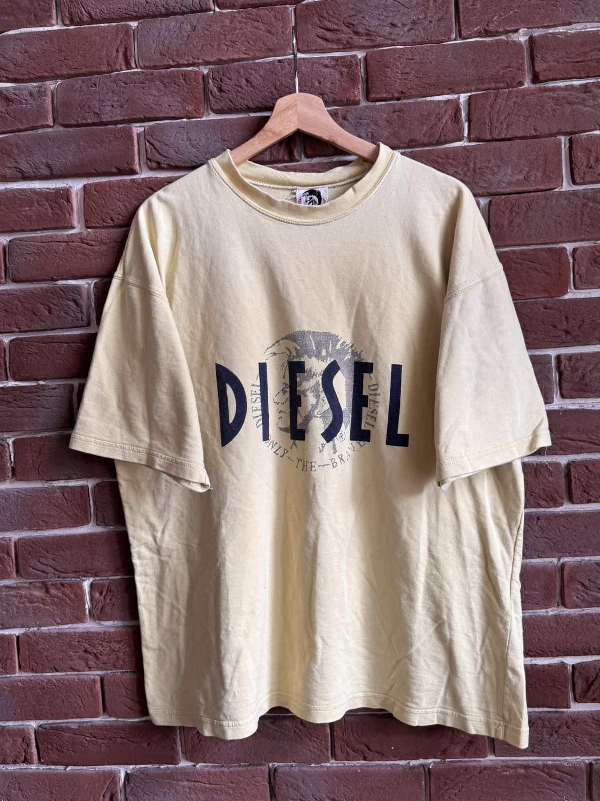 Diesel 90s Vintage Diesel T-Shirt Big Logo Yellow Y2k Hype Designer Size US XL / EU 56 / 4 - 2 Thumbnail