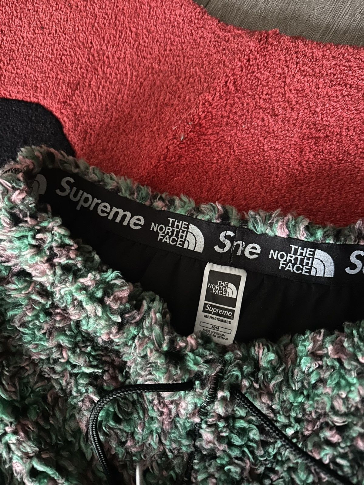 Supreme × The North Face Supreme x TNF High Pile Fleece Shorts Size US 34 / EU 50 - 3 Thumbnail