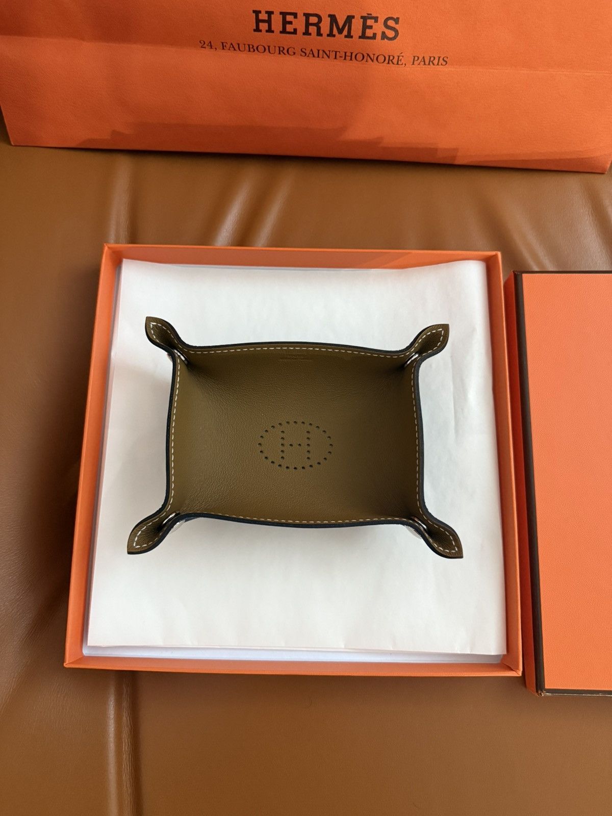Hermes Hermes Mises et Relances Desk card tray Kraft [NEW] Size ONE SIZE - 6 Thumbnail