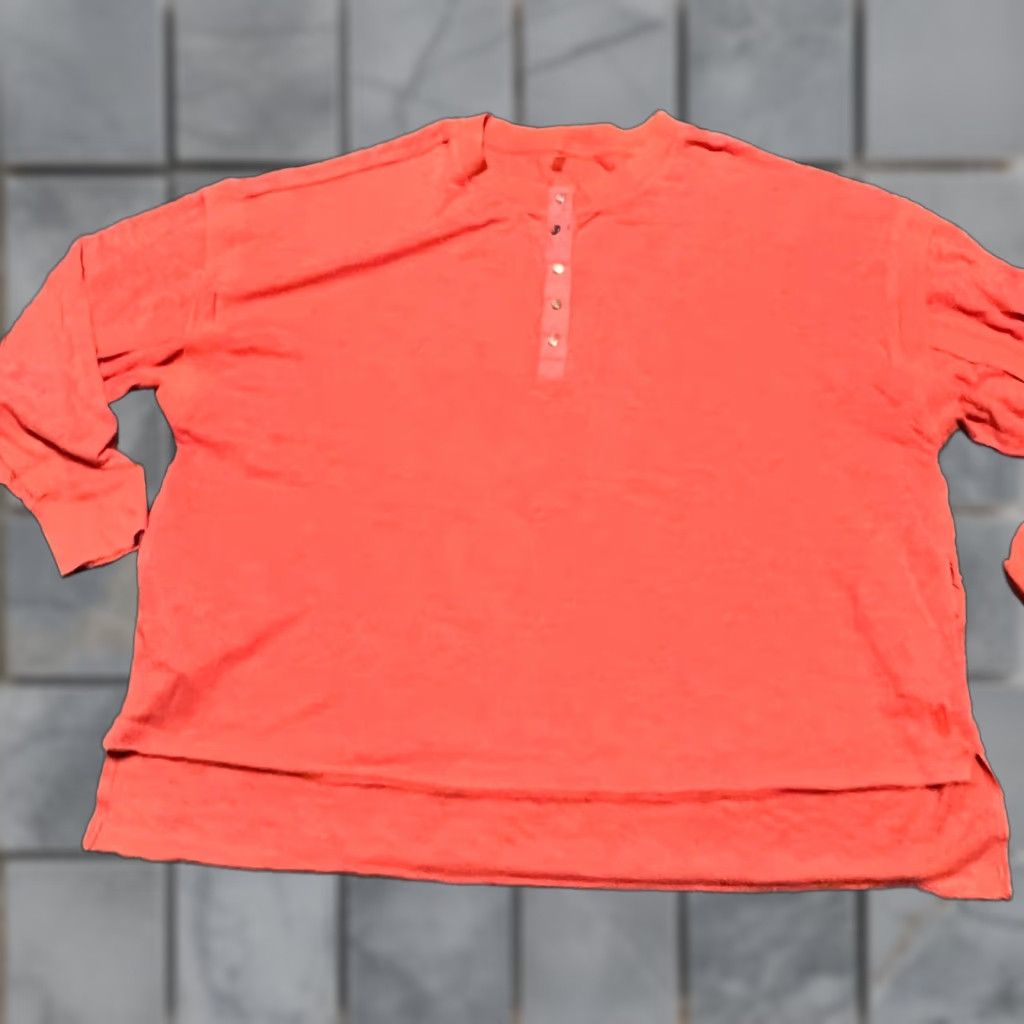 Free People Free People Movement Shirt Womens Small Coral Oversized Long Sleeve Henley Blouse S Womens Coral Long Sleeve Henley Shirt Size S / US 4 / IT 40 - 1 Thumbnail
