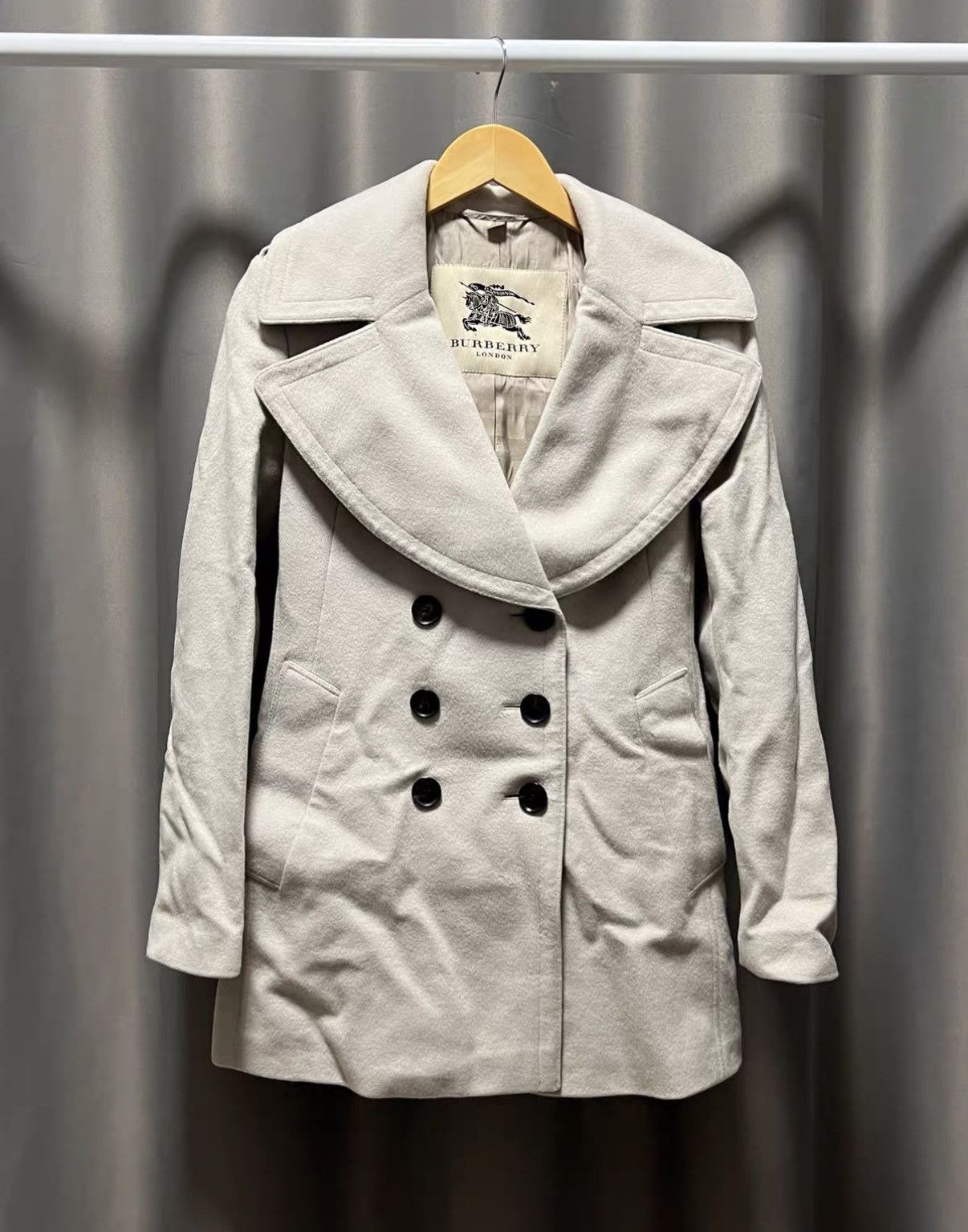Burberry Burberry Double-breasted Wool Coat J42 Size XS / US 0-2 / IT 36-38 - 1 Thumbnail