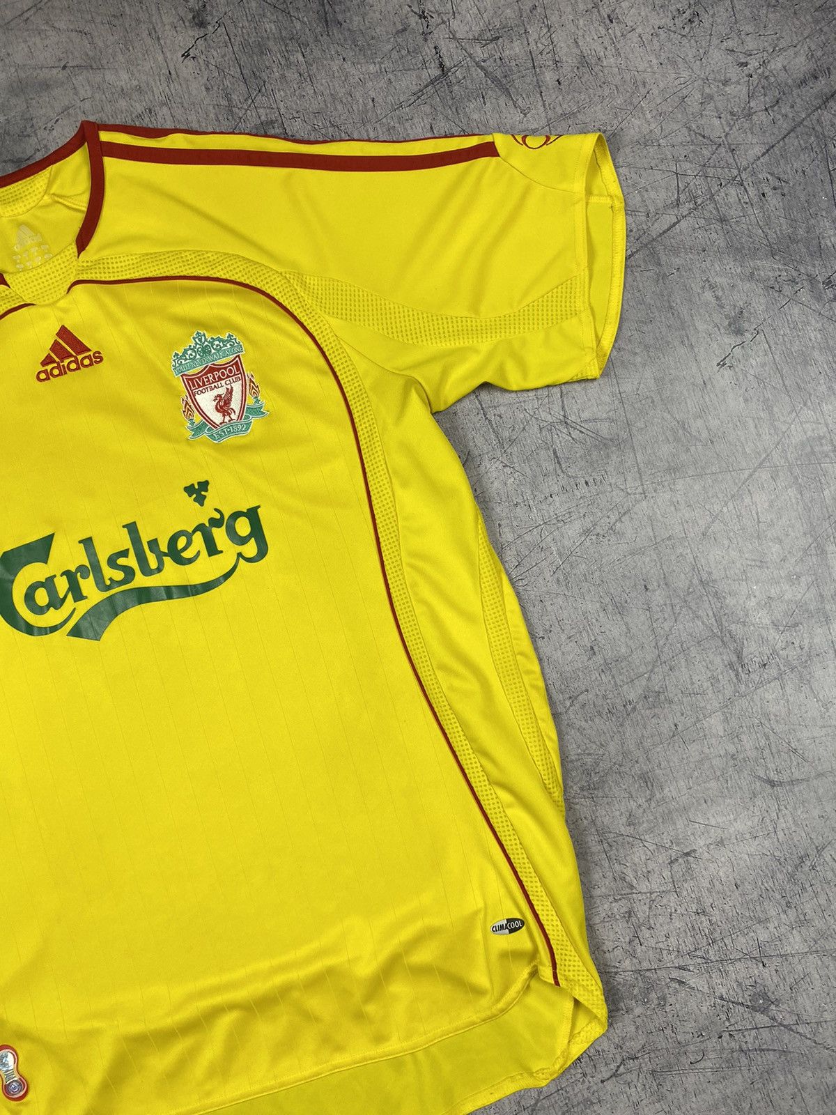 Adidas × Vintage Vintage Adidas Liverpool 2010 Soccer Jersey Size US M / EU 48-50 / 2 - 4 Thumbnail