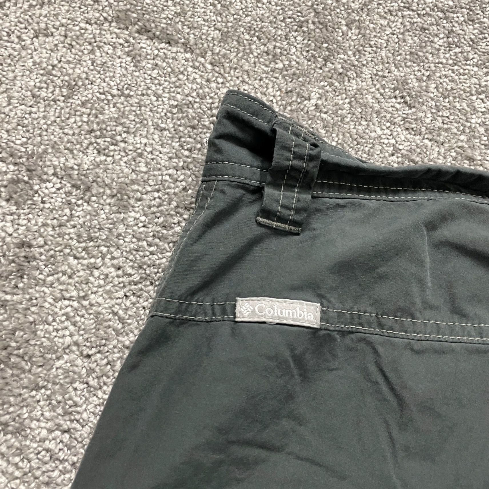Vintage VINTAGE Columbia Mens Cargo Shorts 34x11 Gray Nylon Outdoor Hiking Activewear, Fall Spring Summer Size US 34 / EU 50 - 5 Thumbnail