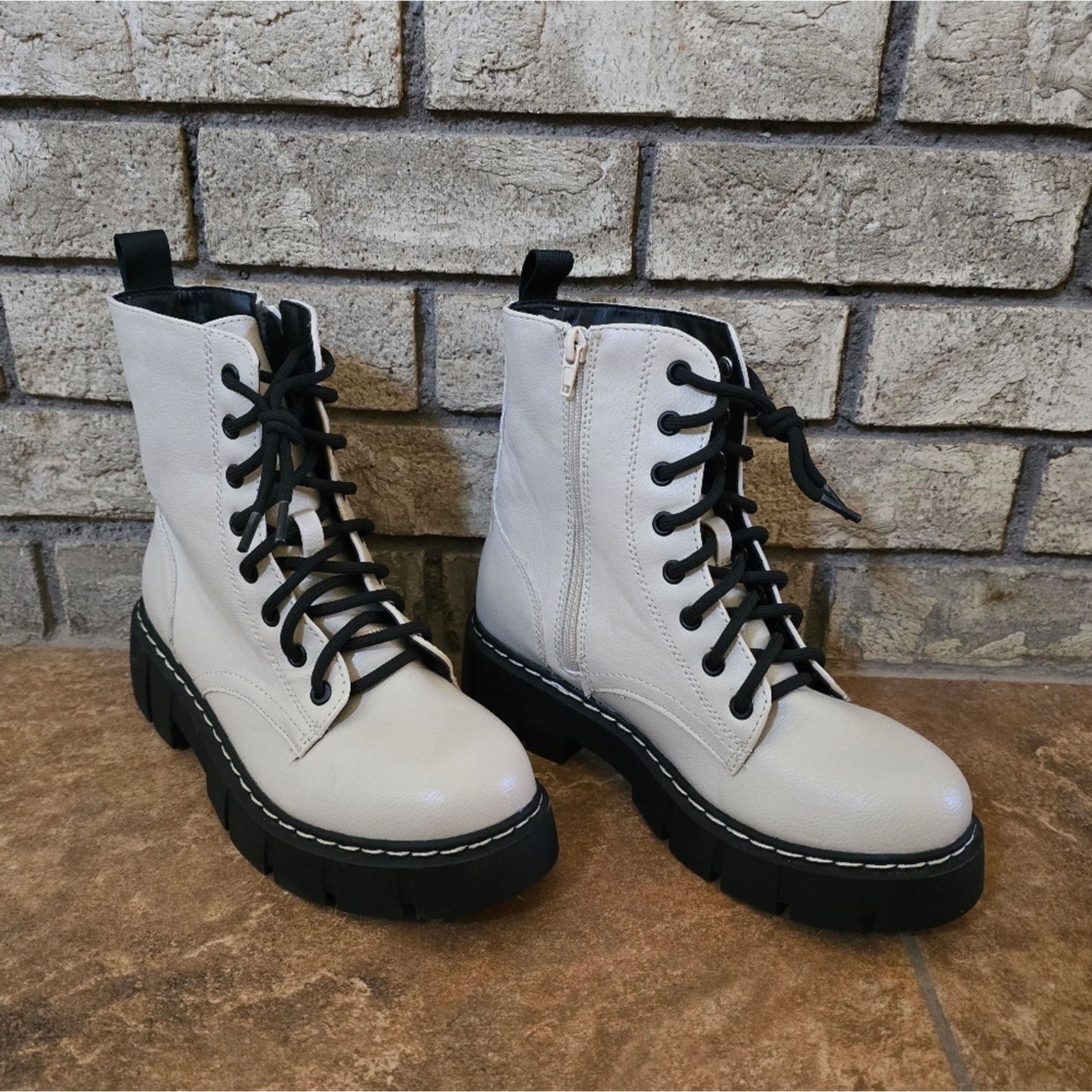 UNIONBAY Beige | UNIONBAY | Lester Laced Up Boots Size US 7 / IT 37 - 2 Thumbnail