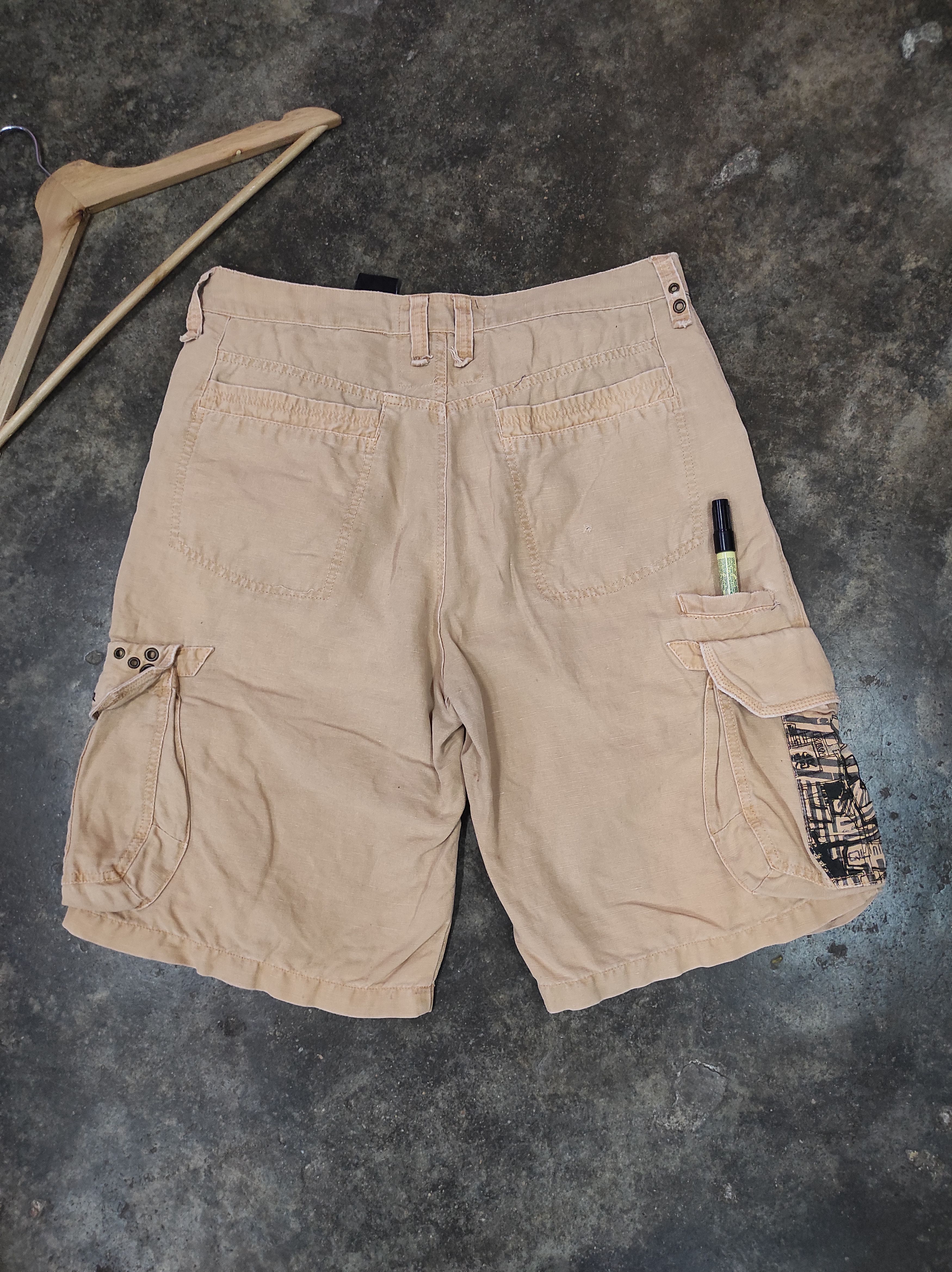 Quiksilver QUIKSILVER RARE CARGO SHORT PANTS Size US 34 / EU 50 - 6 Thumbnail