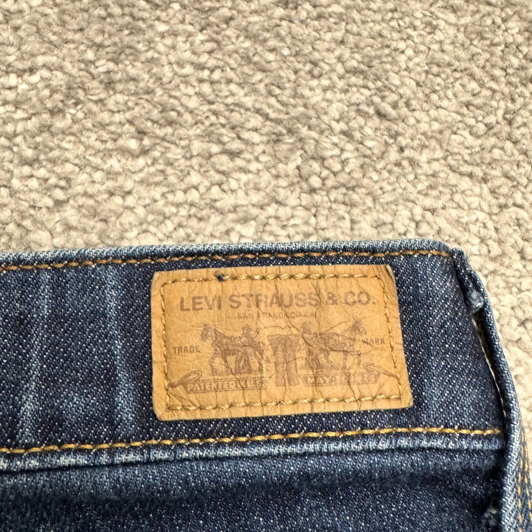 Levi's VINTAGE Levi's 525 Jeans Denim Boots Bootcut Mid Rise 16 Regular Blue Dark Wash 90s Mens Womens Boys Girls Size 38" / US 16 / IT 52 - 5 Thumbnail