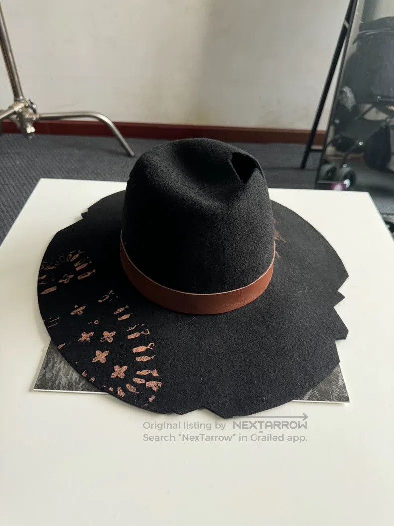 Vivienne Westwood Vivienne Westwood size F Distressed Wool Bowler Hat Size ONE SIZE - 1 Thumbnail