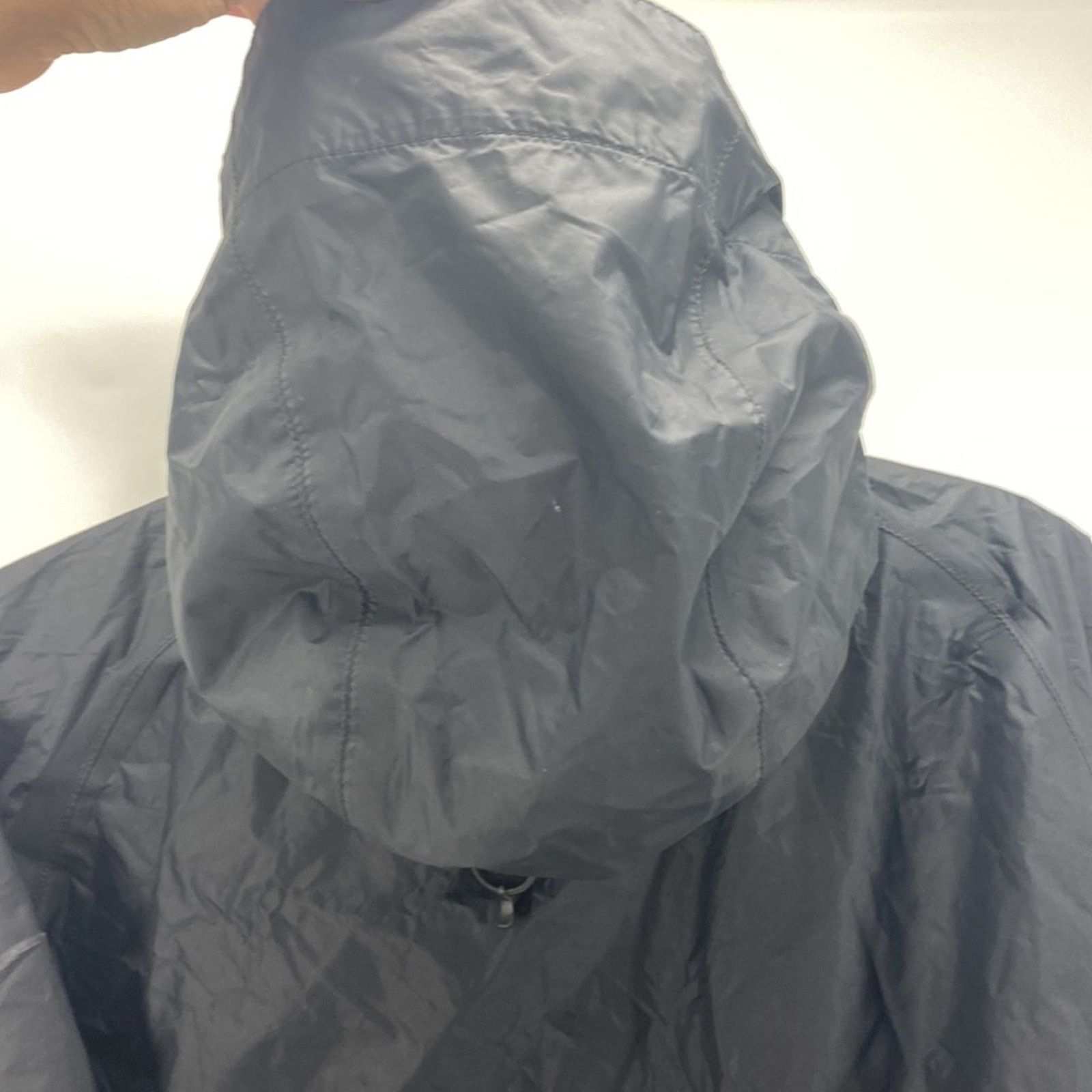 Helly Hansen Helly Hansen packable windbreaker black size m gorpcore Size US M / EU 48-50 / 2 - 10 Thumbnail