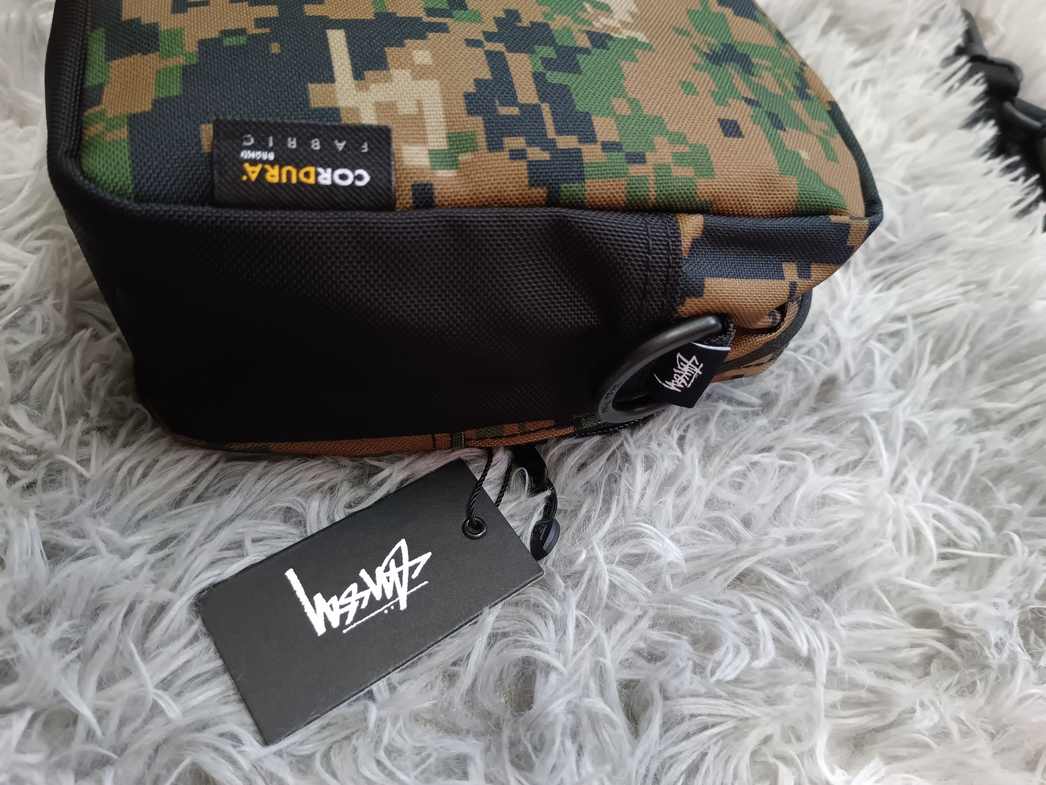 Hypebeast STUSSY DIGI CAMO SHOULDER BAG Size ONE SIZE - 3 Thumbnail