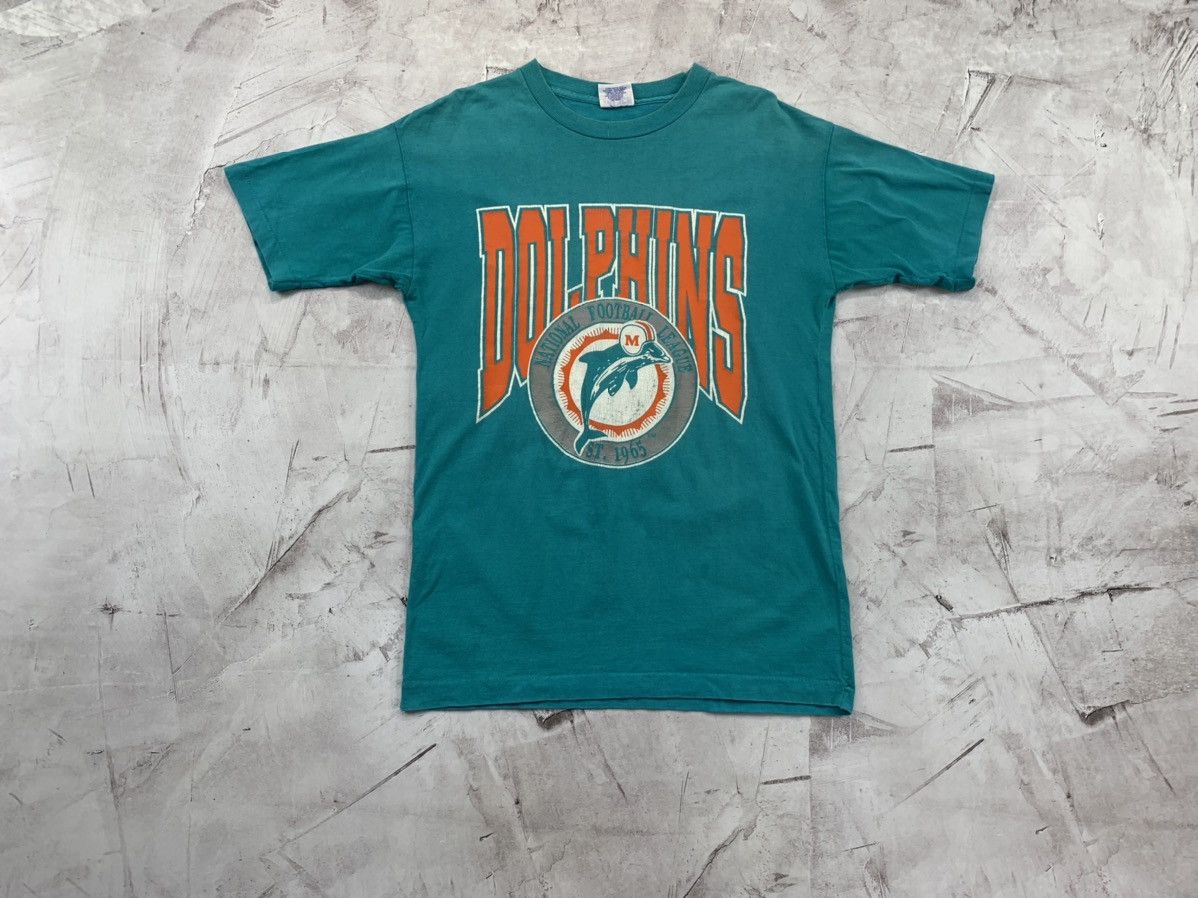 Vintage Mens vintage t shirt Dolphins Size XL Size US XL / EU 56 / 4 - 1 Thumbnail