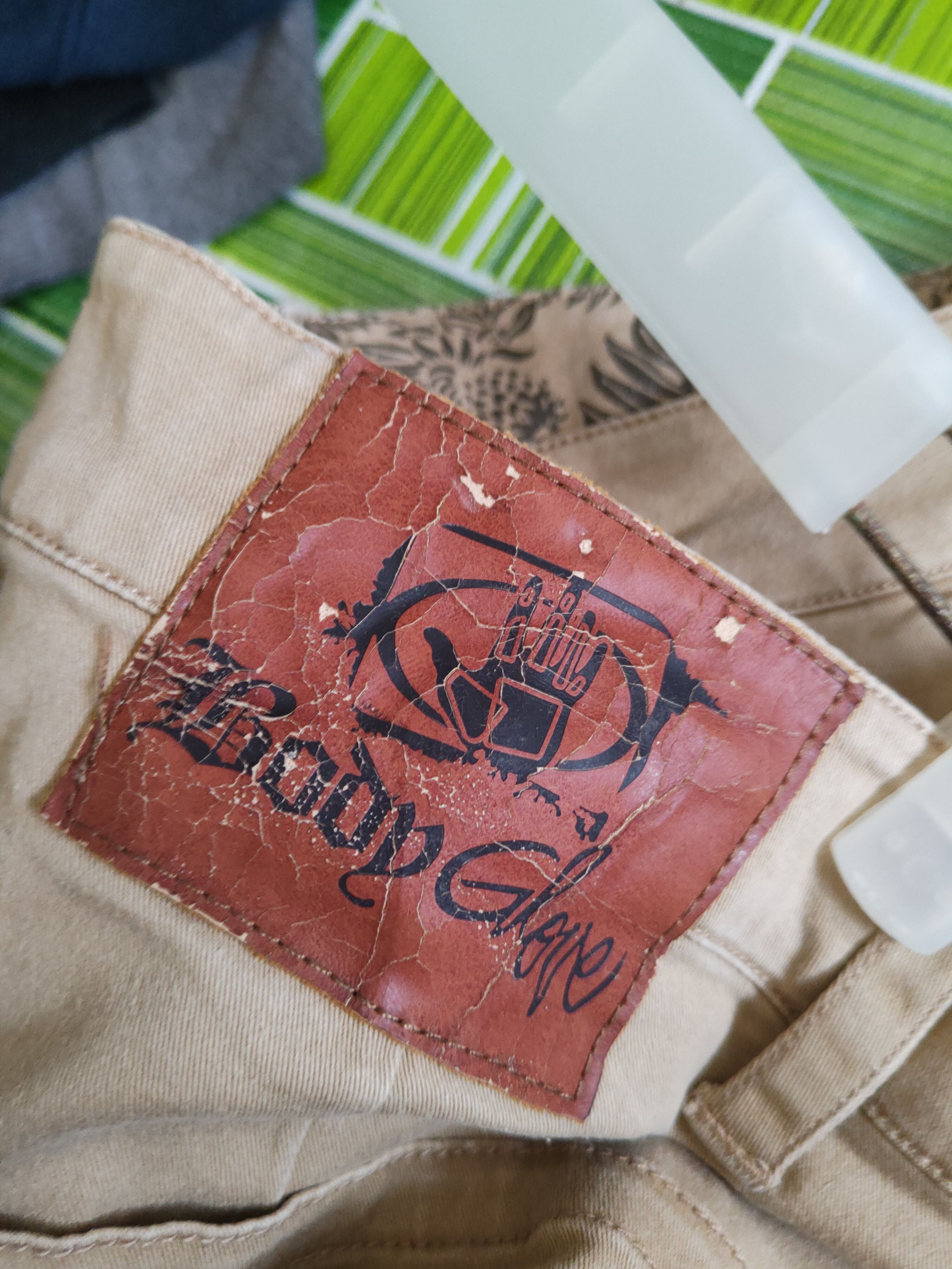 Body Glove DL Body Glove Beige Multipocket Cargo Pants #1941 Size 36" / US 14 / IT 50 - 14 Thumbnail