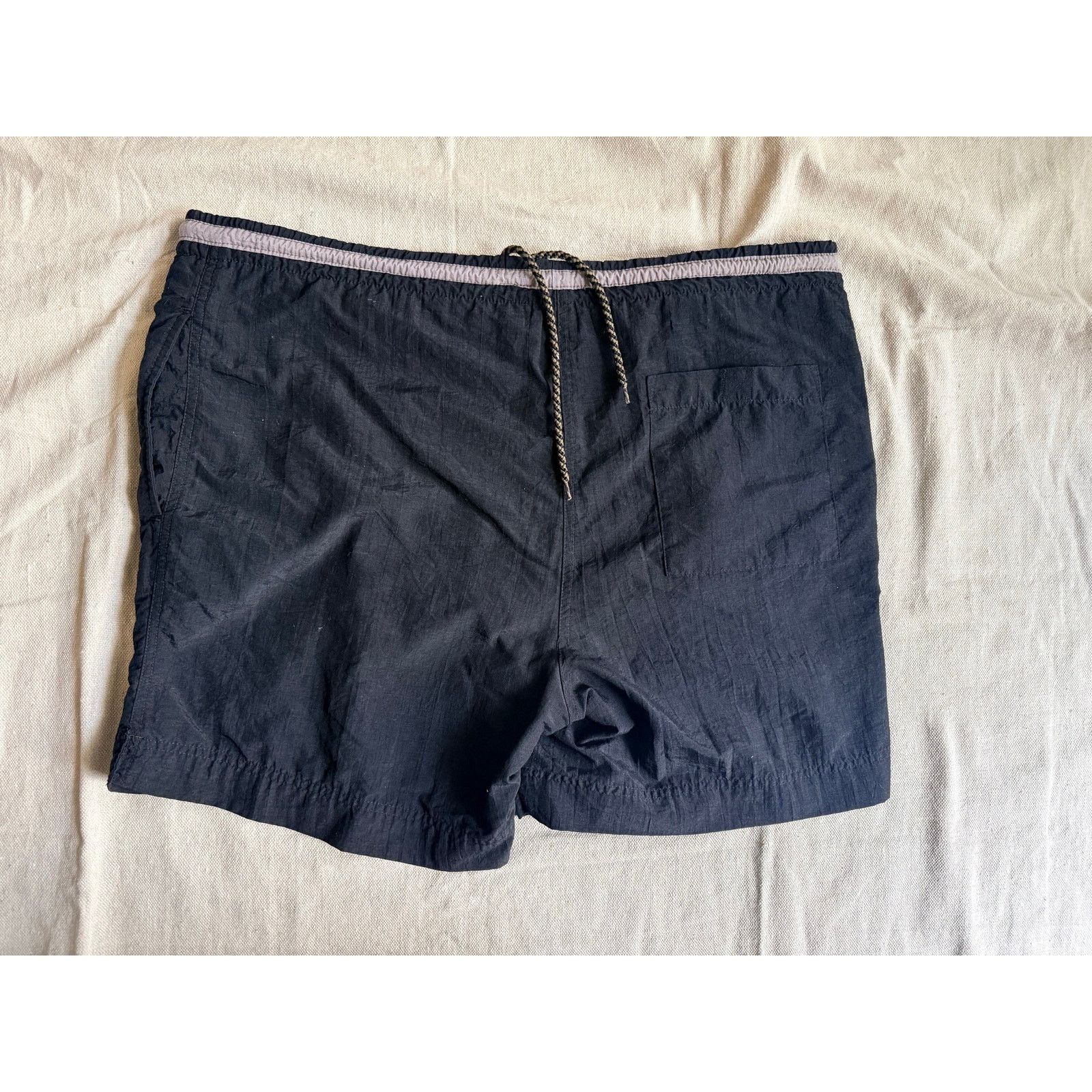 Givenchy Vintage 90s Givenchy Activewear Nylon Swim Trunks Gym Shorts Size US 32 / EU 48 - 4 Thumbnail
