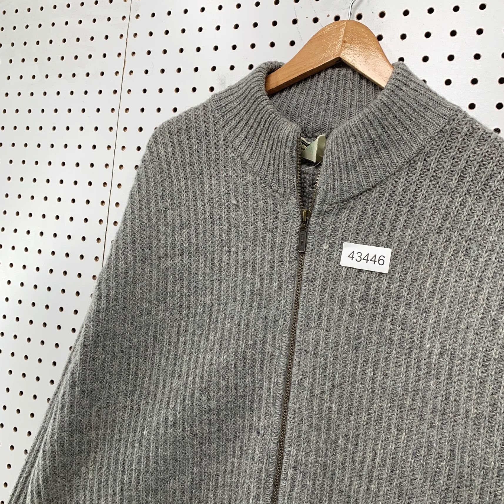 Vintage VINTAGE LLBean Gray Wool Knit Zip-Up Sweater Jacket Mens XLT Tall M Made in USA Cardigan 3 Season Winter Fall Spring Mens Size US XL / EU 56 / 4 - 3 Thumbnail