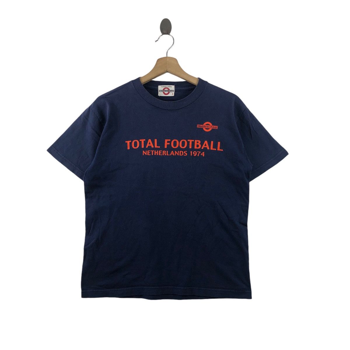 Vintage Vintage Matthews Trick Netherlands Total Football Tee Shirt Size US S / EU 44-46 / 1 - 1 Thumbnail