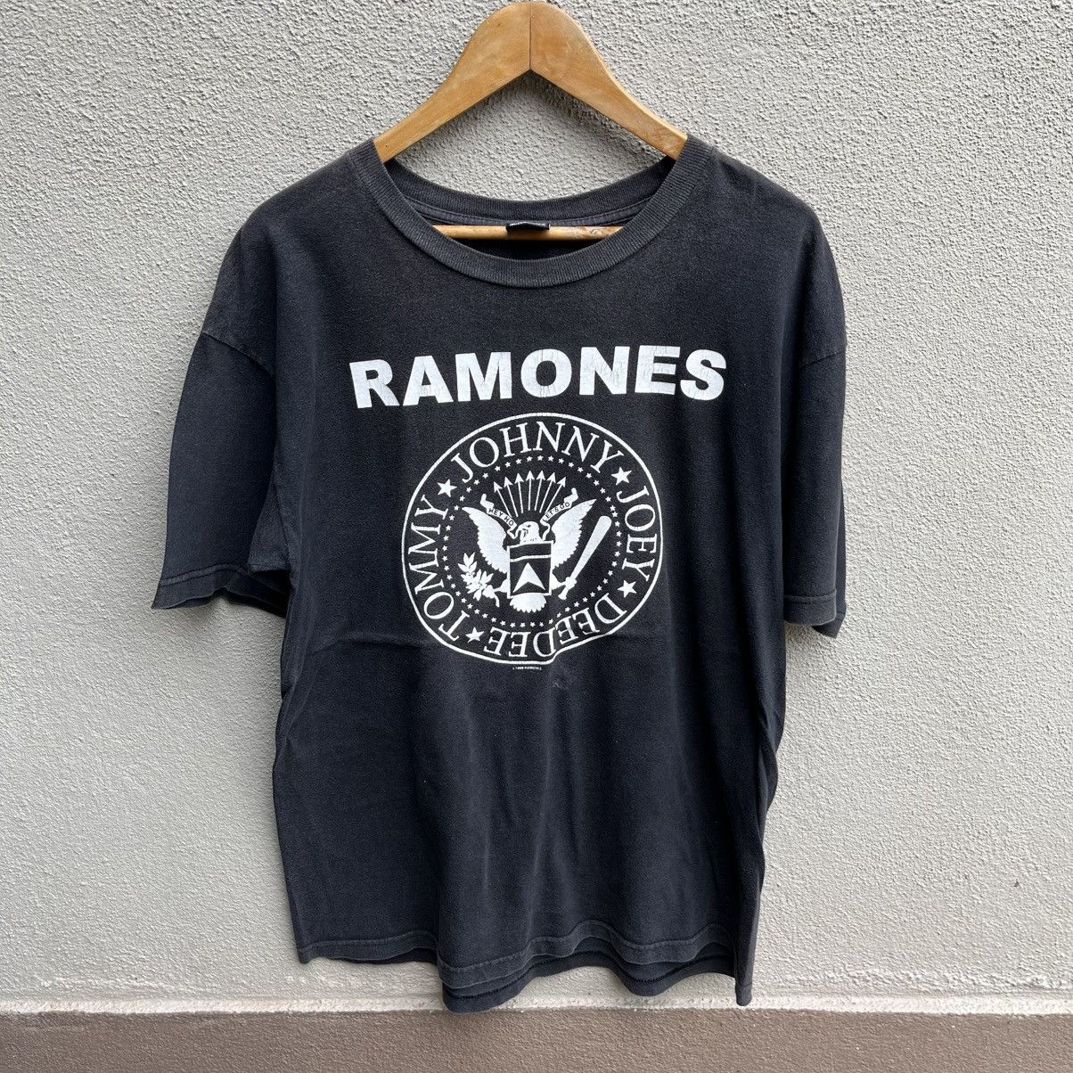 Band Tees Vintage 90s RAMONES band tee punk Size US L / EU 52-54 / 3 - 1 Thumbnail