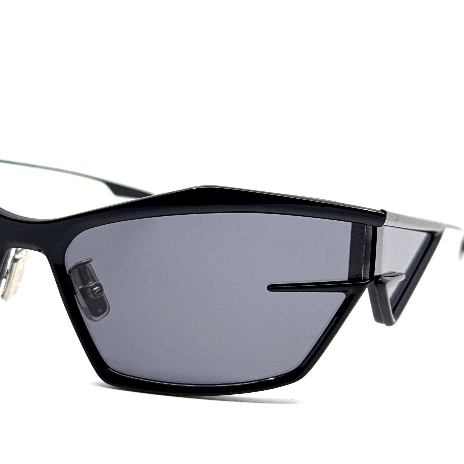 Givenchy New! GIVENCHY Sunglasses GV40066U 01A, Authentic Size ONE SIZE - 7 Thumbnail