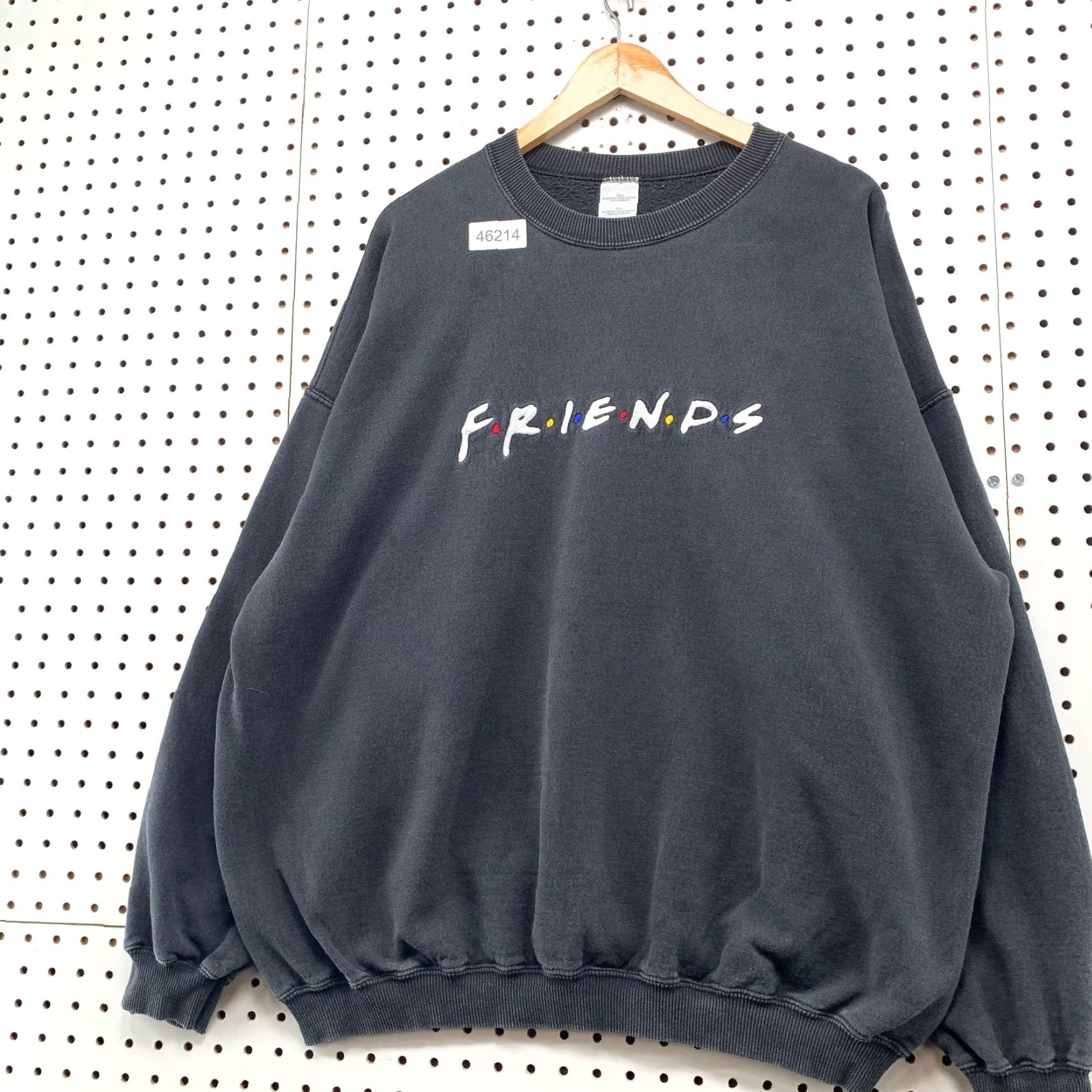 Fruit Of The Loom Vintage Friends TV Show Sweatshirt Mens 2XL Faded Black Embroidered Pullover 90s Size US XXL / EU 58 / 5 - 5 Thumbnail