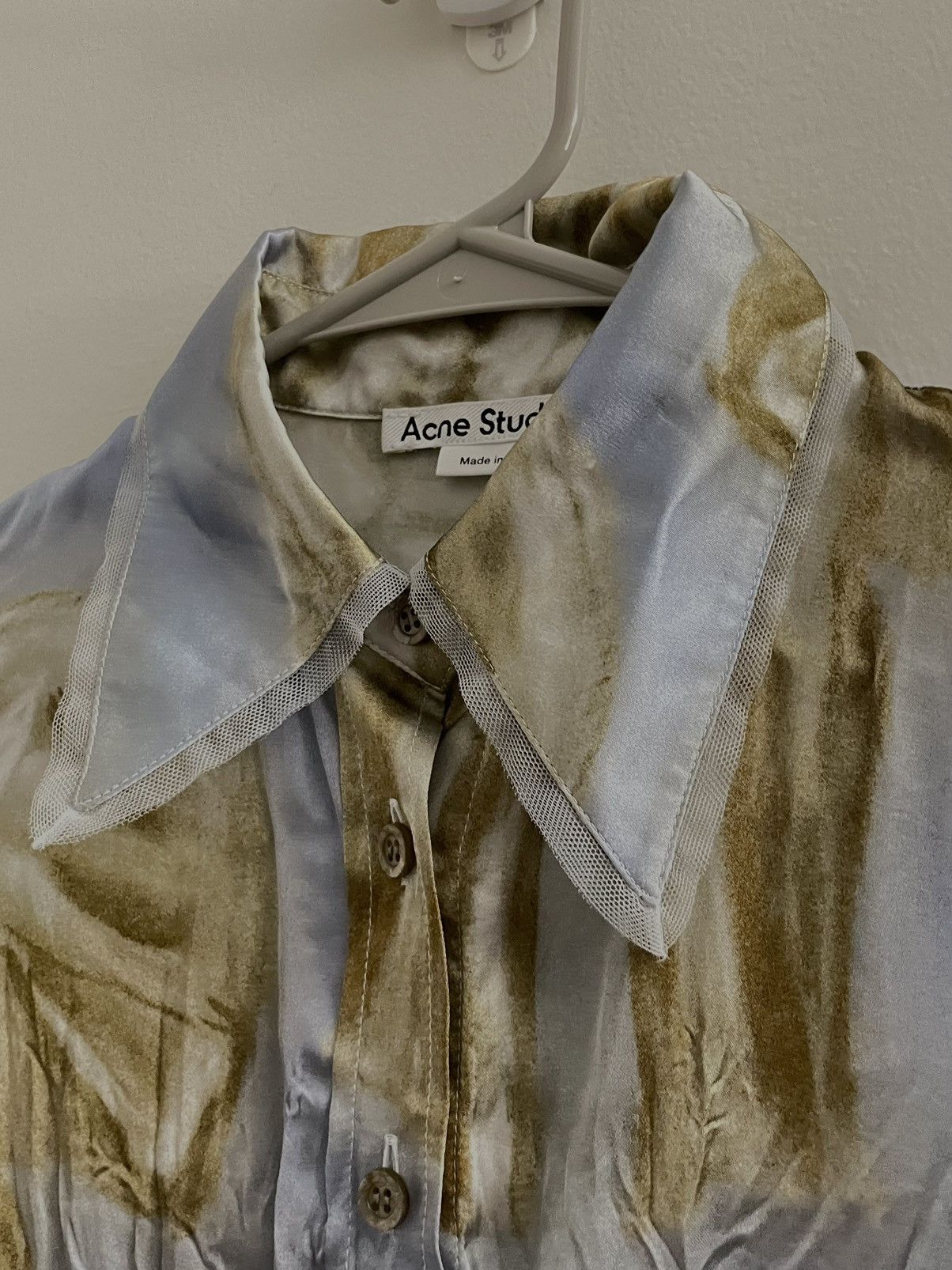 Acne Studios Blouse Acne Studios Printed Button-up Shirt in Light Blue Size XS / US 0-2 / IT 36-38 - 2 Thumbnail