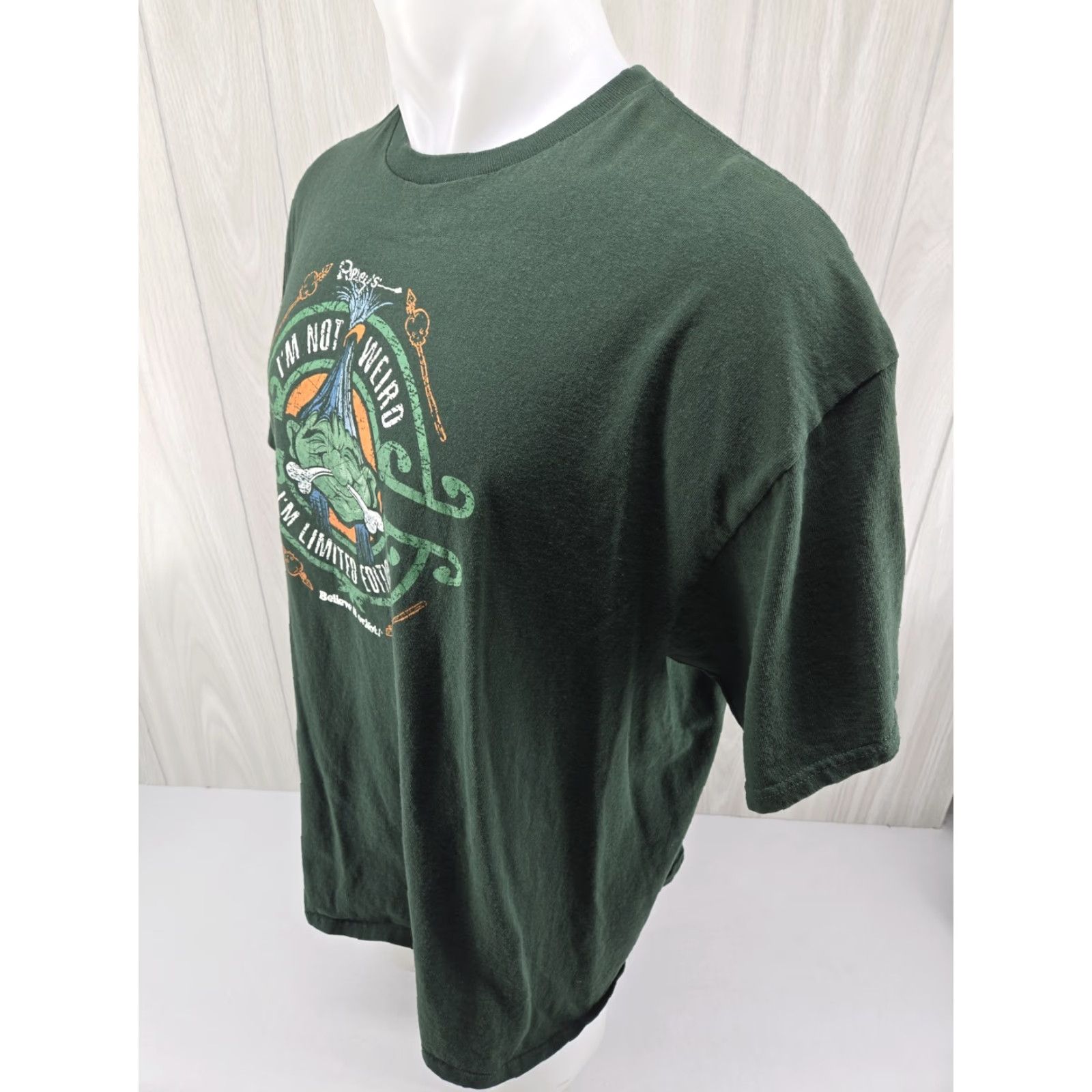 Delta Ripleys Believer It or Not Green Limited Edition T-Shirt 2XL Men Cotton Short Sleeve Graphic Print Regular Size US XXL / EU 58 / 5 - 6 Thumbnail