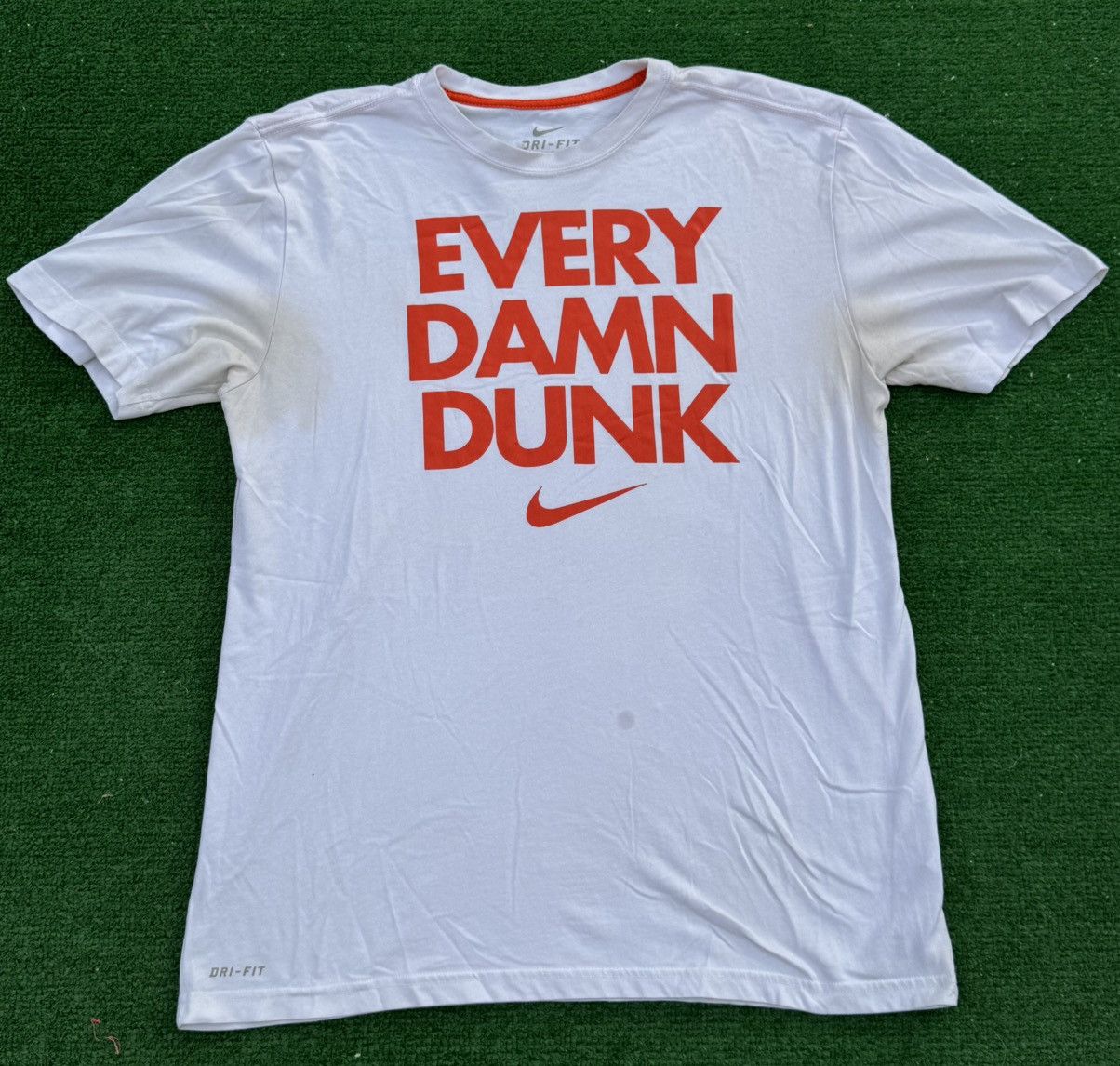 Nike ‘Every Damn Dunk’ Nike T-Shirt Size US L / EU 52-54 / 3 - 1 Thumbnail