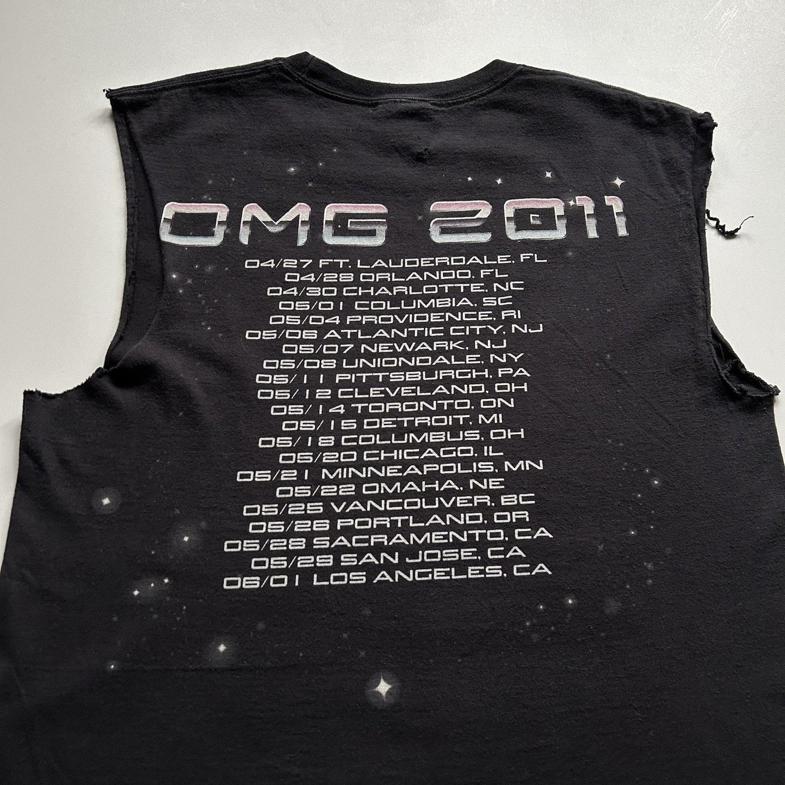 Band Tees × Hanes × Vintage 2011 Usher OMG Tour Sleeveless Shirt Medium Tank Top RnB Size US M / EU 48-50 / 2 - 4 Thumbnail