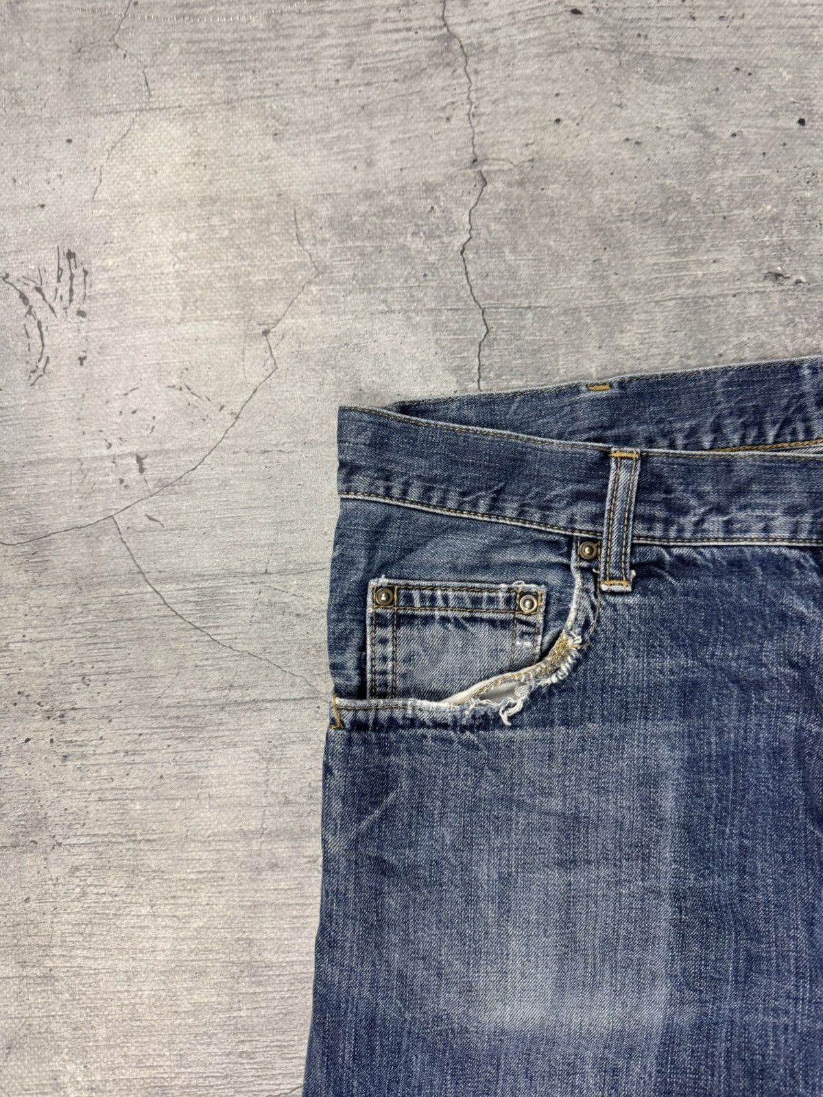 Carhartt Crazy Vintage 90s Carhartt Jeans Relaxed Fit Light Wash Work Size US 32 / EU 48 - 10 Thumbnail