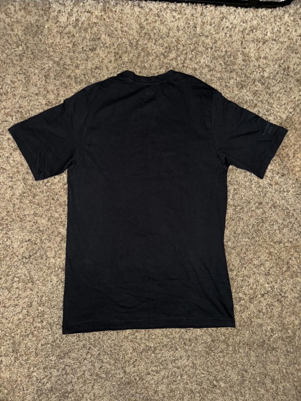 Nike Nike Men’s 6.0 Hamburger Eyes Niketown Skateboard BMX Black T-Shirt Size US S / EU 44-46 / 1 - 4 Thumbnail
