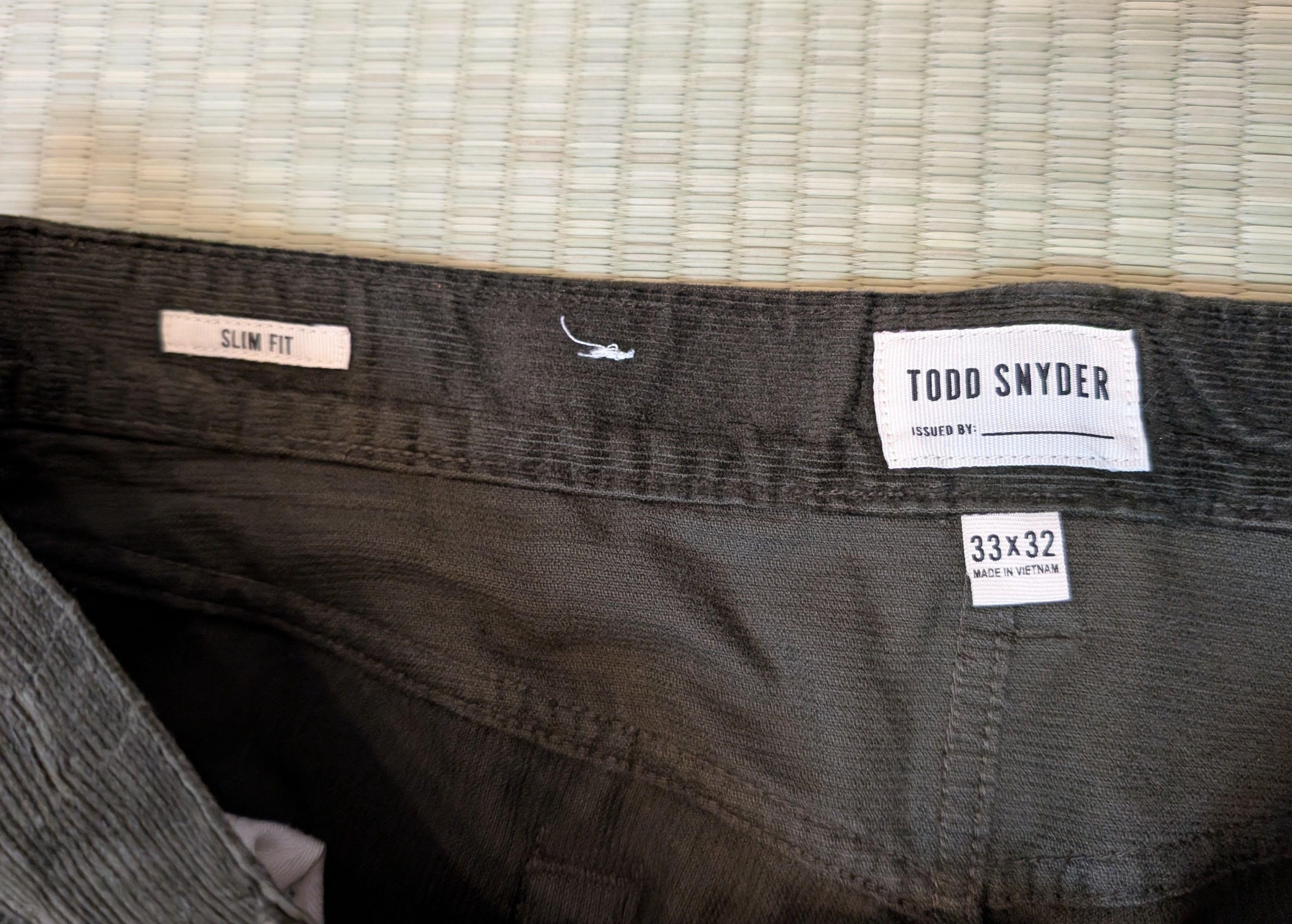 Todd Snyder Todd Snyder Slim Fit Stretch Corduroy Pants Olive Size US 33 - 3 Thumbnail