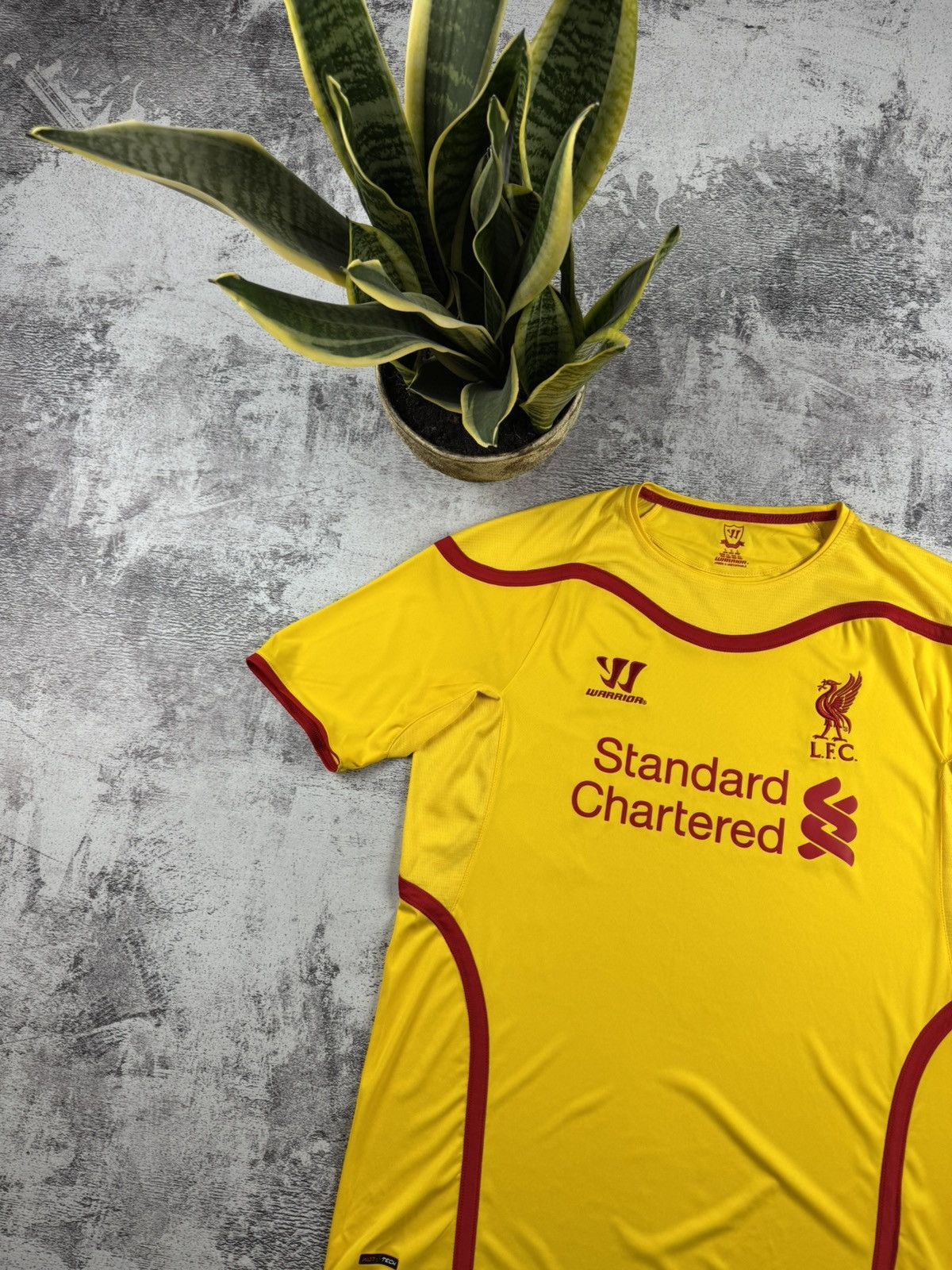 Warrior Liverpool 2014/2015 NEW Away Football Shirt Jersey Kit Size US L / EU 52-54 / 3 - 4 Thumbnail