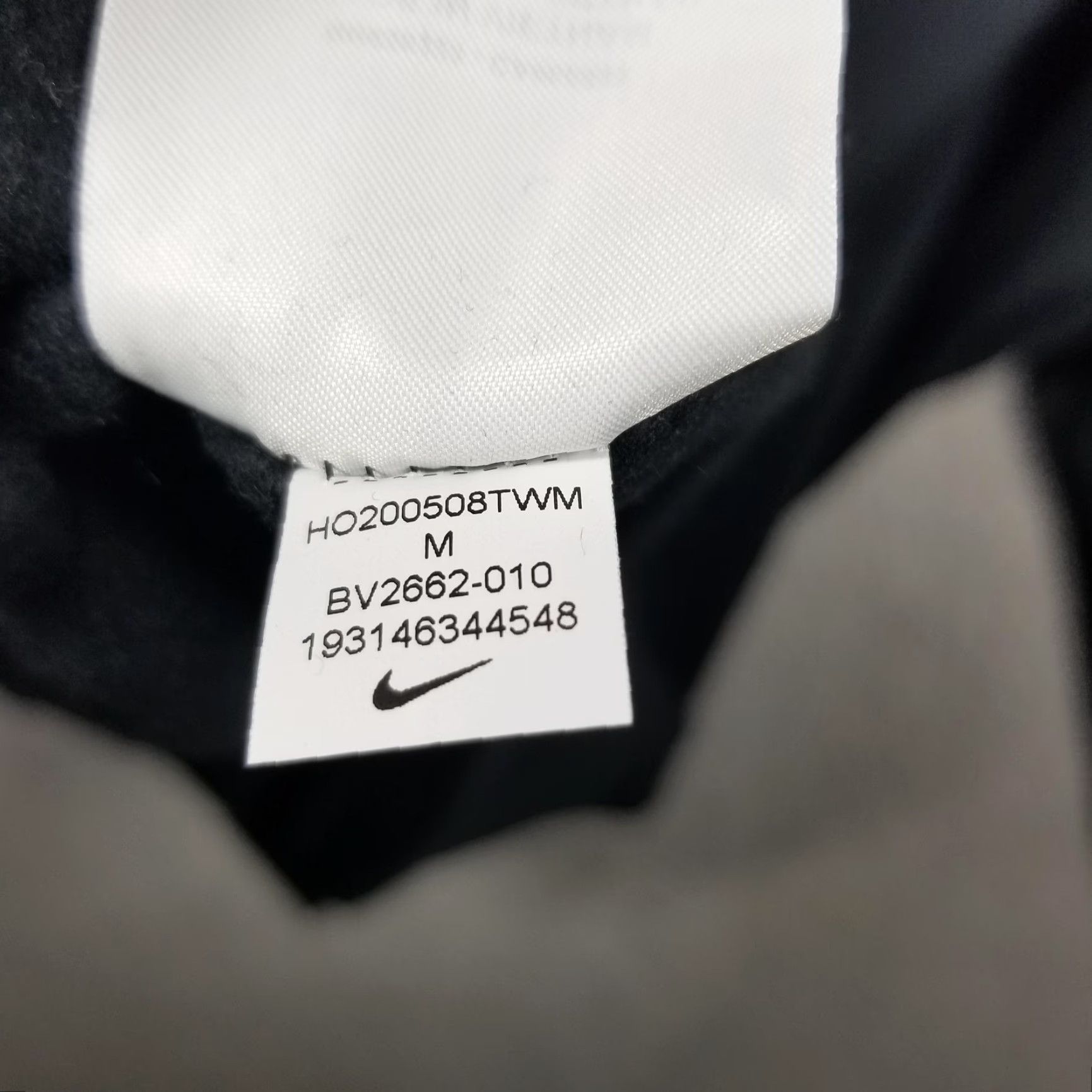 Nike Nike Sweatshirt Mens Medium Black Sportswear Club Fleece Crewneck Small Swoosh Size US M / EU 48-50 / 2 - 5 Thumbnail