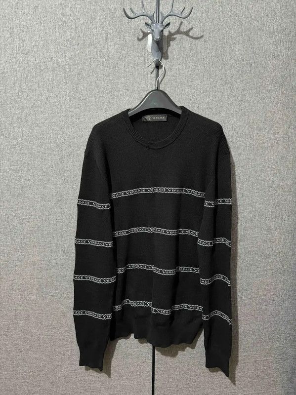 Versace Versace Black Wool Pullover with Logo Embroidery 0089 Size US M / EU 48-50 / 2 - 1 Thumbnail