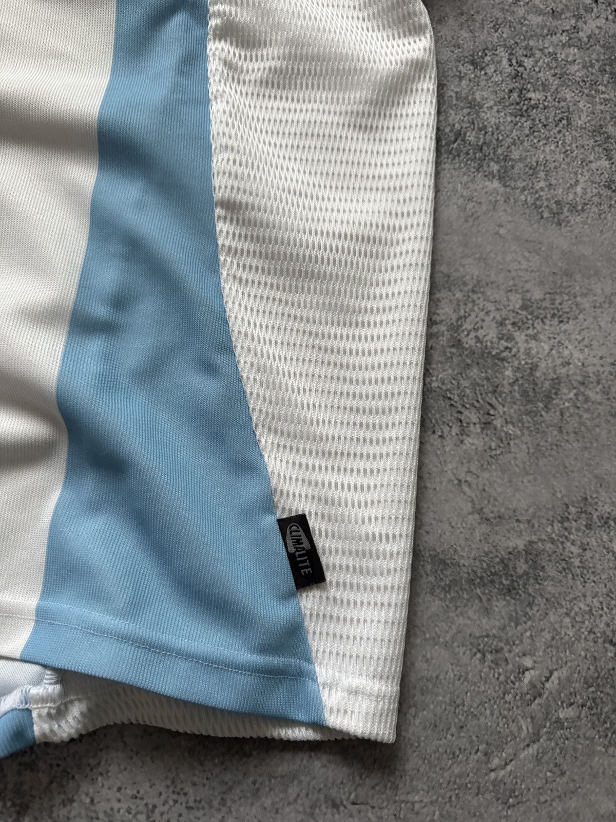Adidas ARGENTINA 2002/04 Adidas Home Football Jersey size L Size US L / EU 52-54 / 3 - 4 Thumbnail