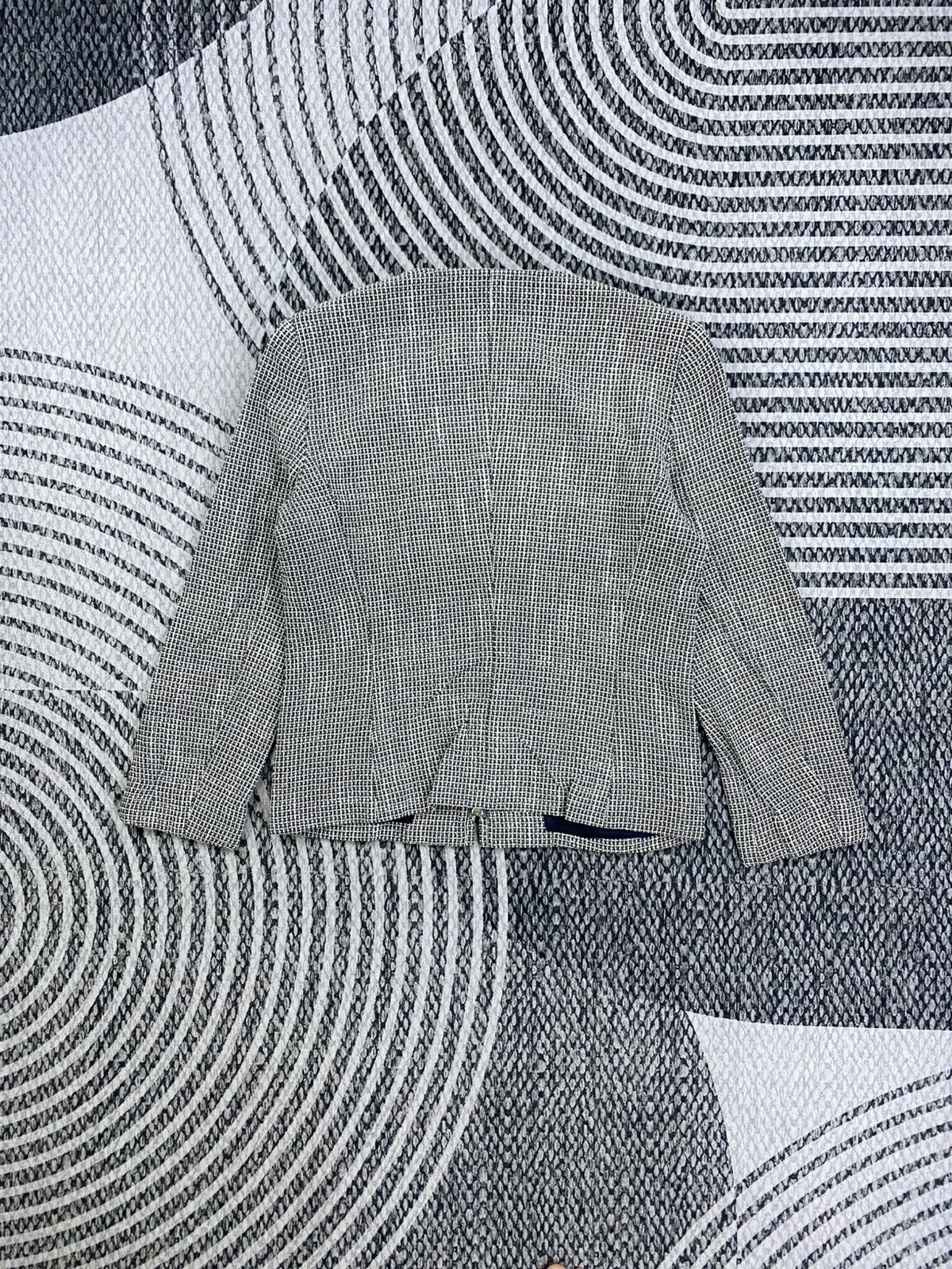 Burberry Vintage Burberry London No Collar Tweed Zipper Jacket Size S / US 4 / IT 40 - 2 Thumbnail