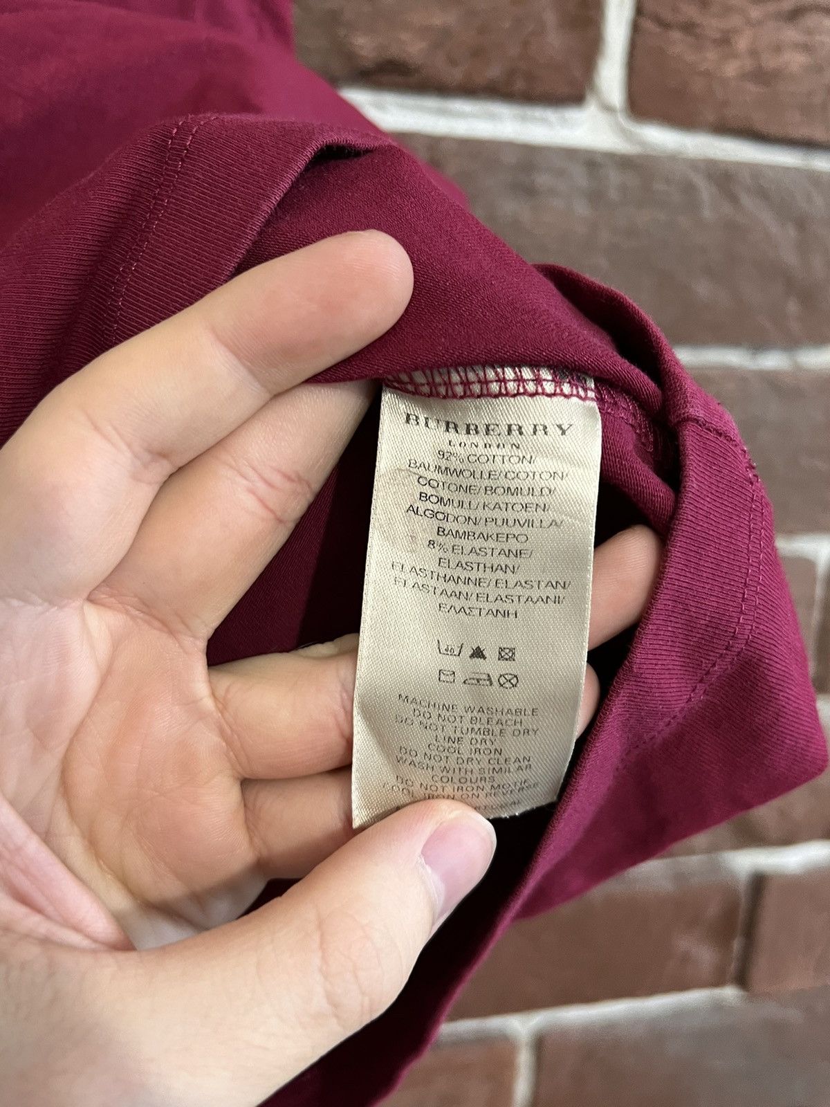 Burberry Vintage Y2K Burberry Luxury T-shirt Burgundy Small Size S / US 4 / IT 40 - 6 Thumbnail