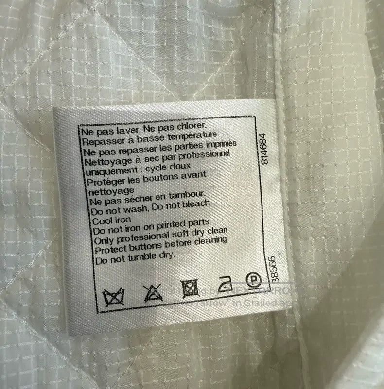 Chanel Chanel Diamond check white shorts Size 42" / US 20 - 6 Thumbnail