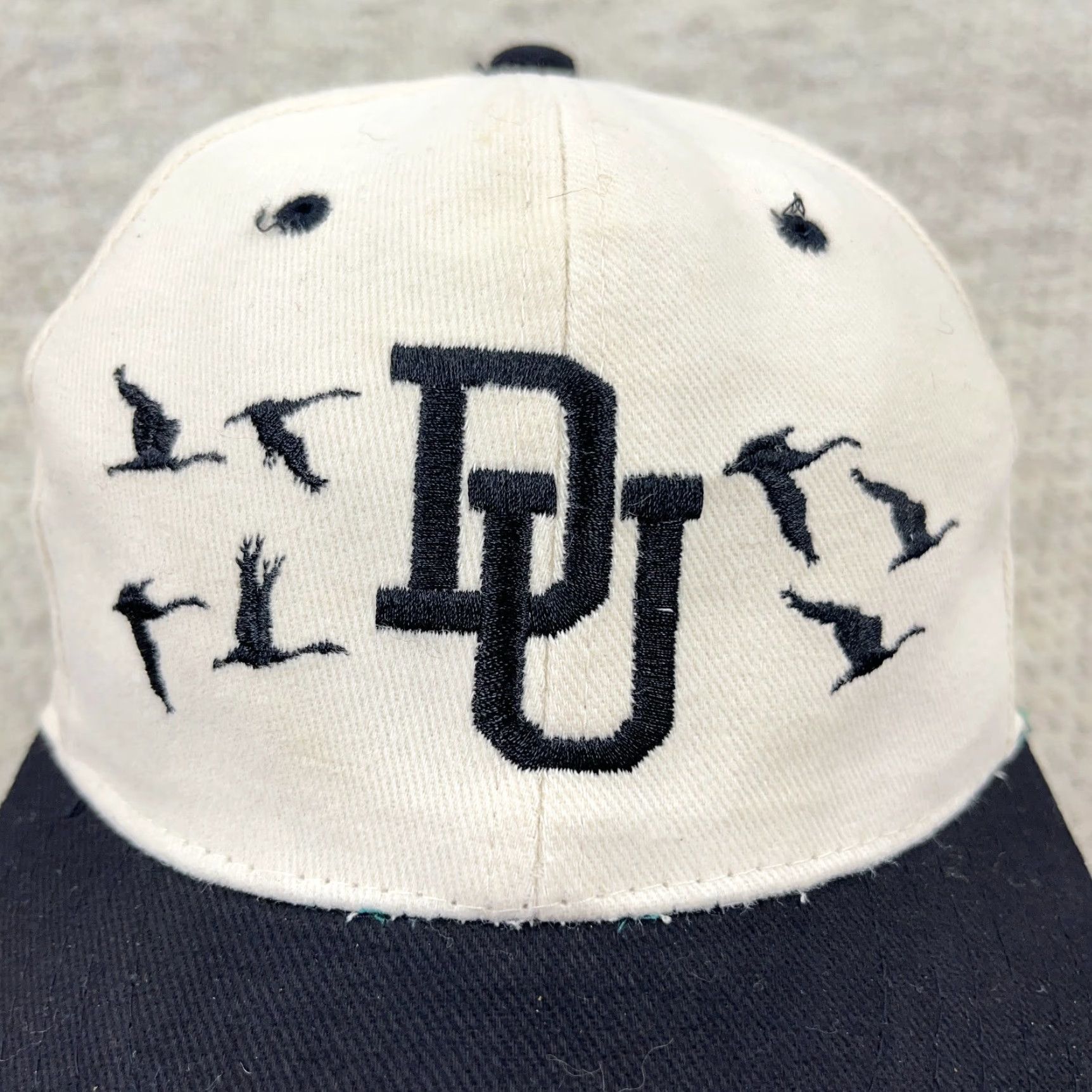 Vintage VINTAGE Ducks Unlimited Hat Cap Strap Back Black White Nature Y2K Faded Adult BD Cap Size ONE SIZE - 3 Thumbnail