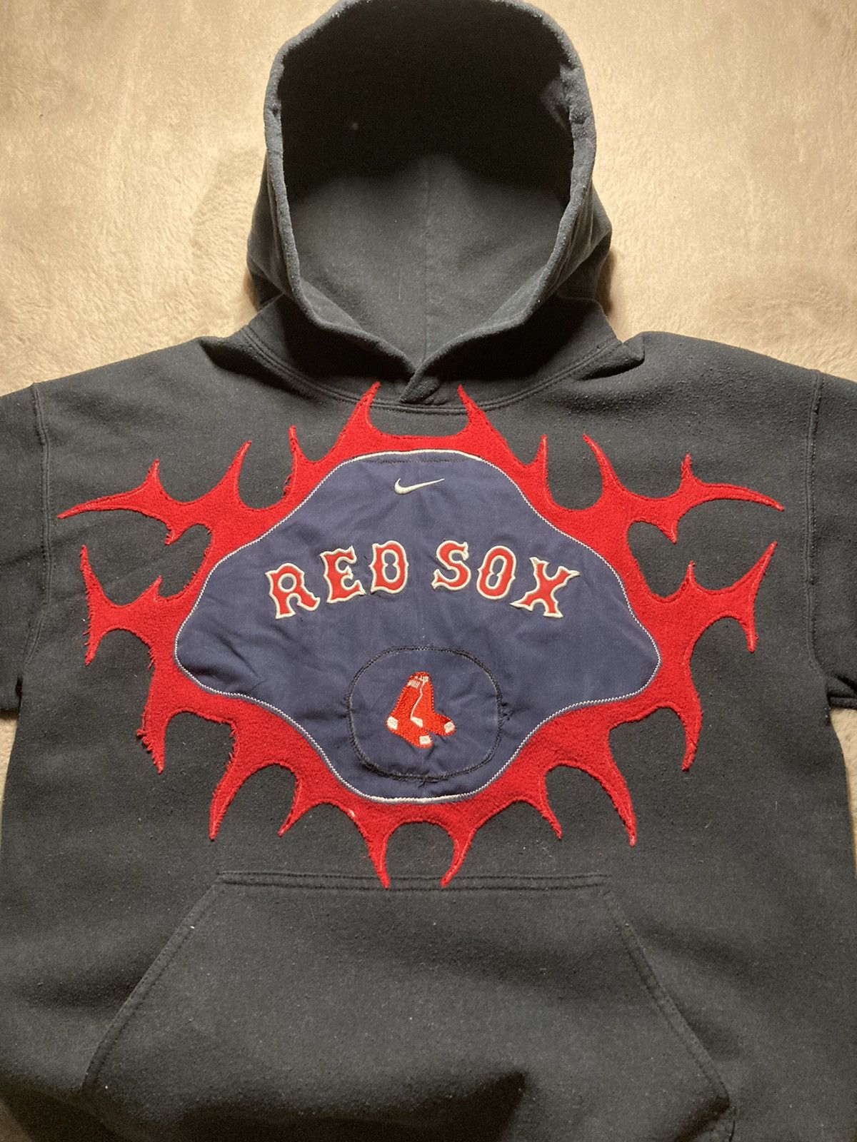 Nike ⛩️Nike Custom Hoodie Rare Y2K Punk Rock Devil Cross Red Sox⛩️ Size US M / EU 48-50 / 2 - 4 Thumbnail