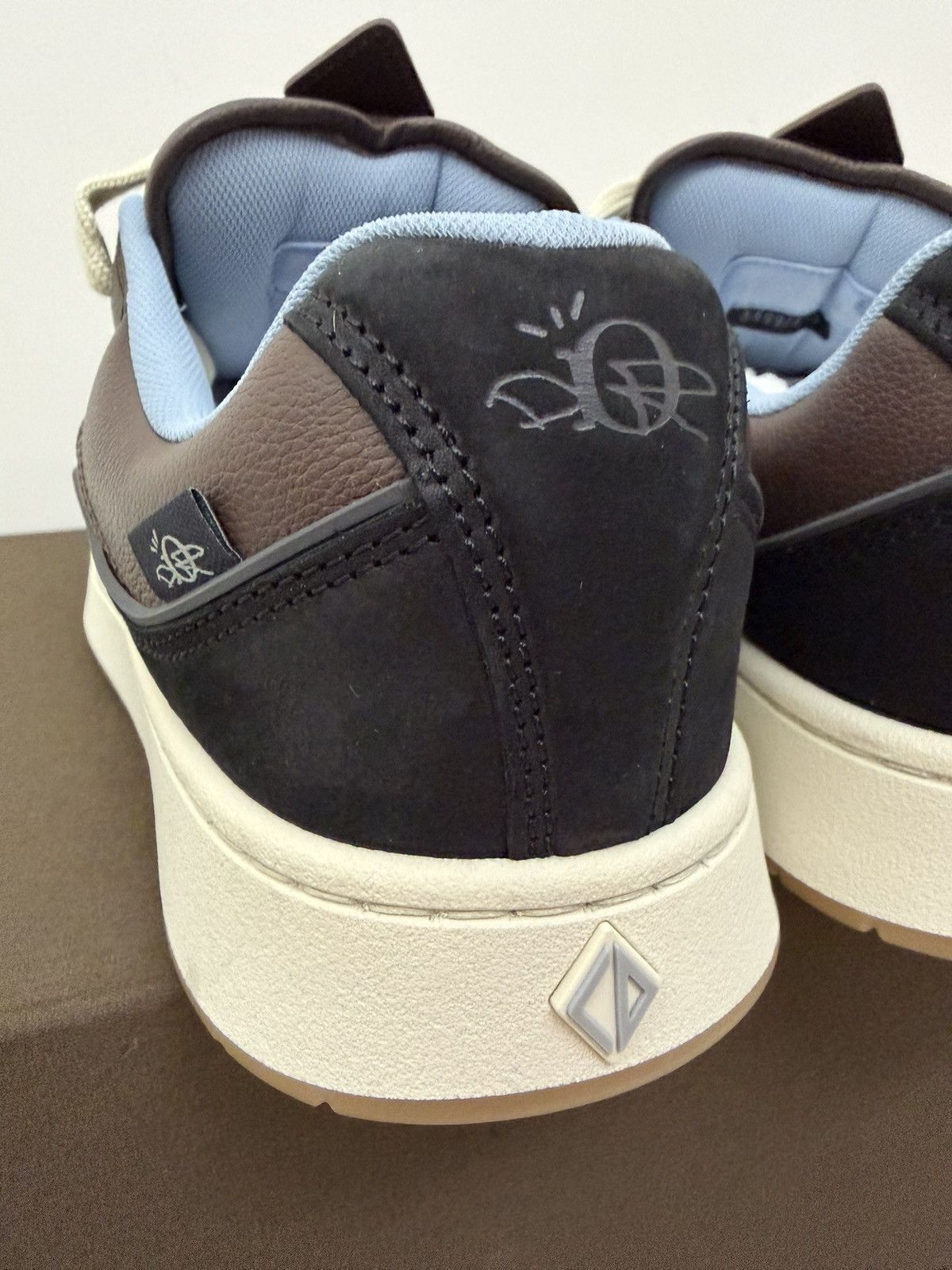Dior × Travis Scott Dior B713 Cactus Jack Travis Scott Mocha Black Shoes Size US 9 / EU 42 - 7 Thumbnail