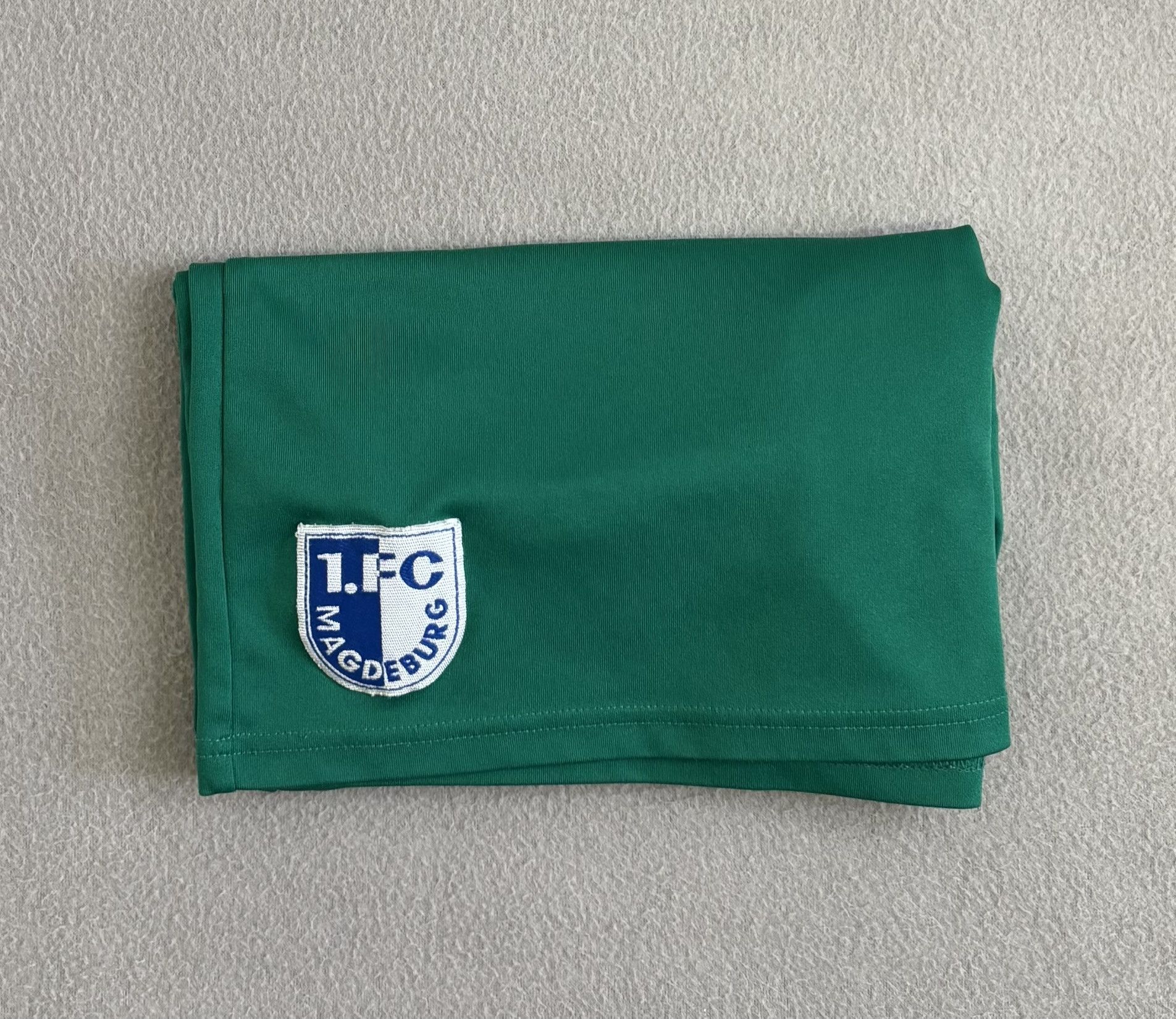 Vintage 1. FC Magdeburg Uhlsport vintage football shorts size XL Size US 40 / EU 56 - 16 Thumbnail