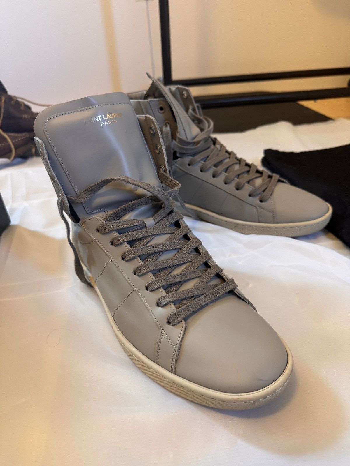 Men's Yves Saint Laurent Hi Top Sneakers | Grailed