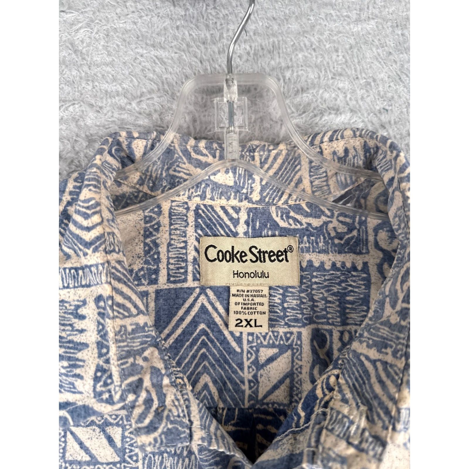 Vintage VINTAGE Cooke Street Shirt Men 2XL Blue Geometric Tile Floral 100% Cotton casual Wearable Button-Up Hawaiian Aloha resort Summer Winter Everyday Mens Size US XXL / EU 58 / 5 - 7 Thumbnail