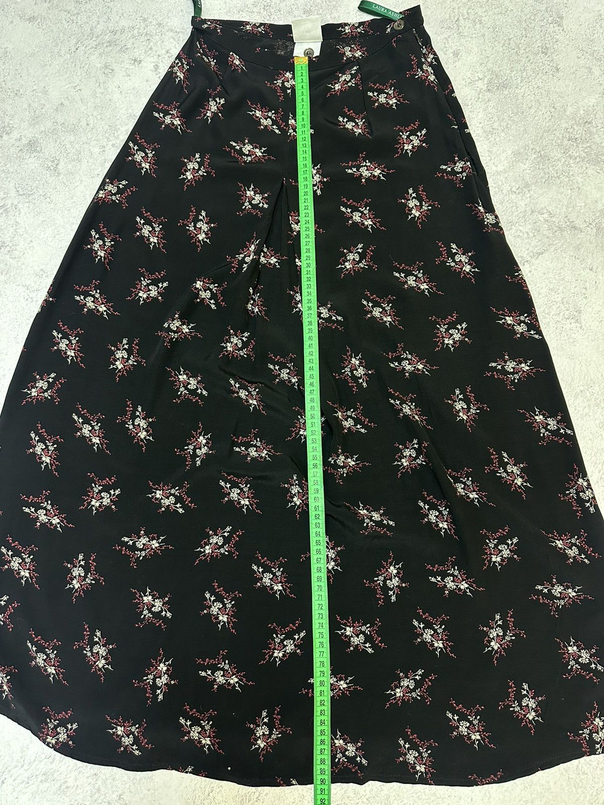 Laura Ashley × Vintage Maxi Skirt Laura Ashley made in U.K. Viscose Size 30" / US 8 / IT 44 - 6 Thumbnail